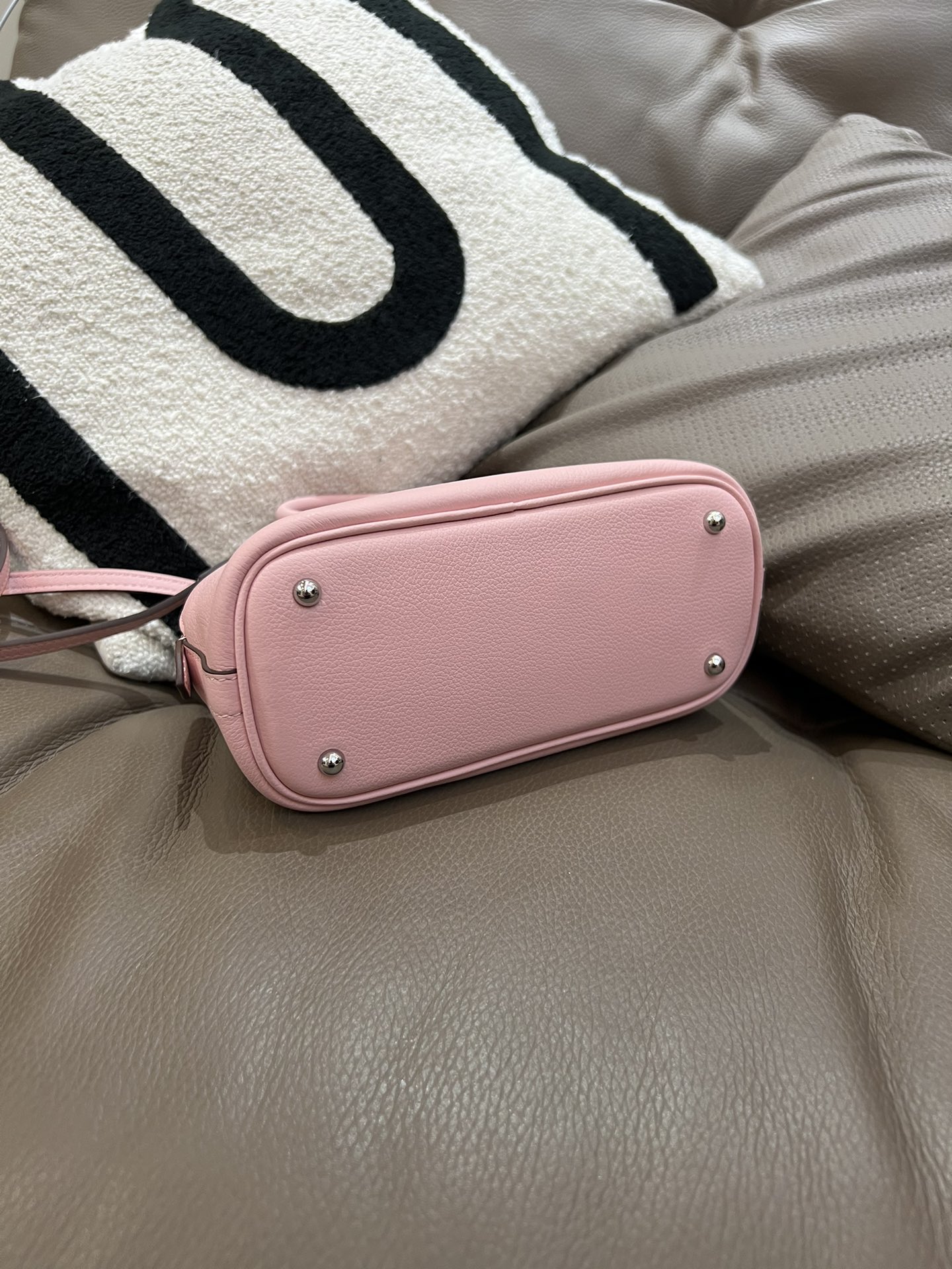 実拍🉐728 ミニボウリングボール - かわいい牛革製