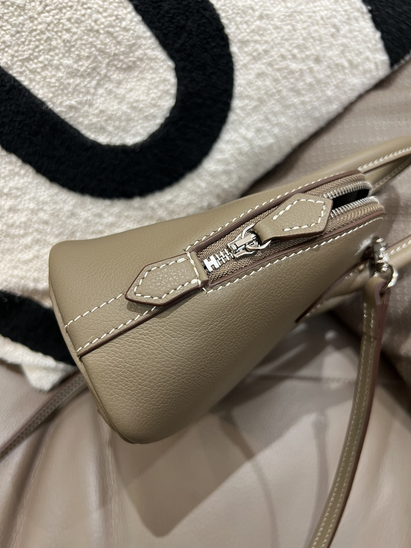 実拍 𝐌𝐢𝐧𝐢 𝐛𝐨𝐥𝐢𝐝𝐞保龄球 - 輸入頭層牛皮の可愛いバッグ