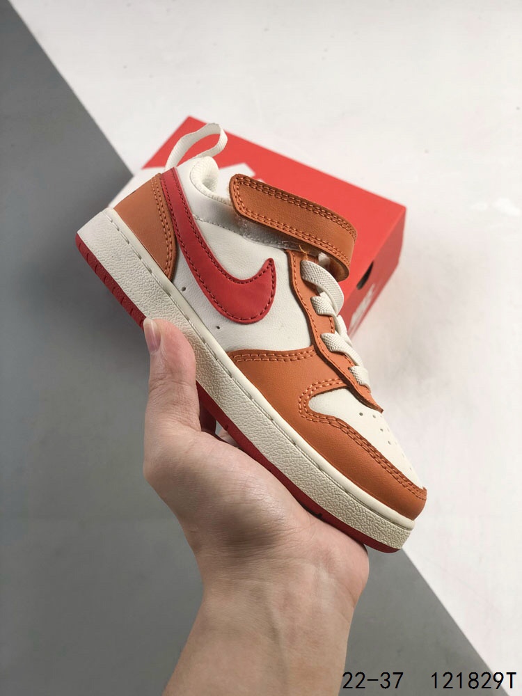 图片[2]-🈴️ 萌娃童鞋！耐克Nike Court Borough 魔术贴 低帮百搭透气休闲运动板鞋，经典耐用的设计，兼顾舒适脚感和出众风范，演绎匠心之作。结构性的支撑贴合感结合复古篮球设计，塑就场外全明星风范 ID：121829T-选品中心