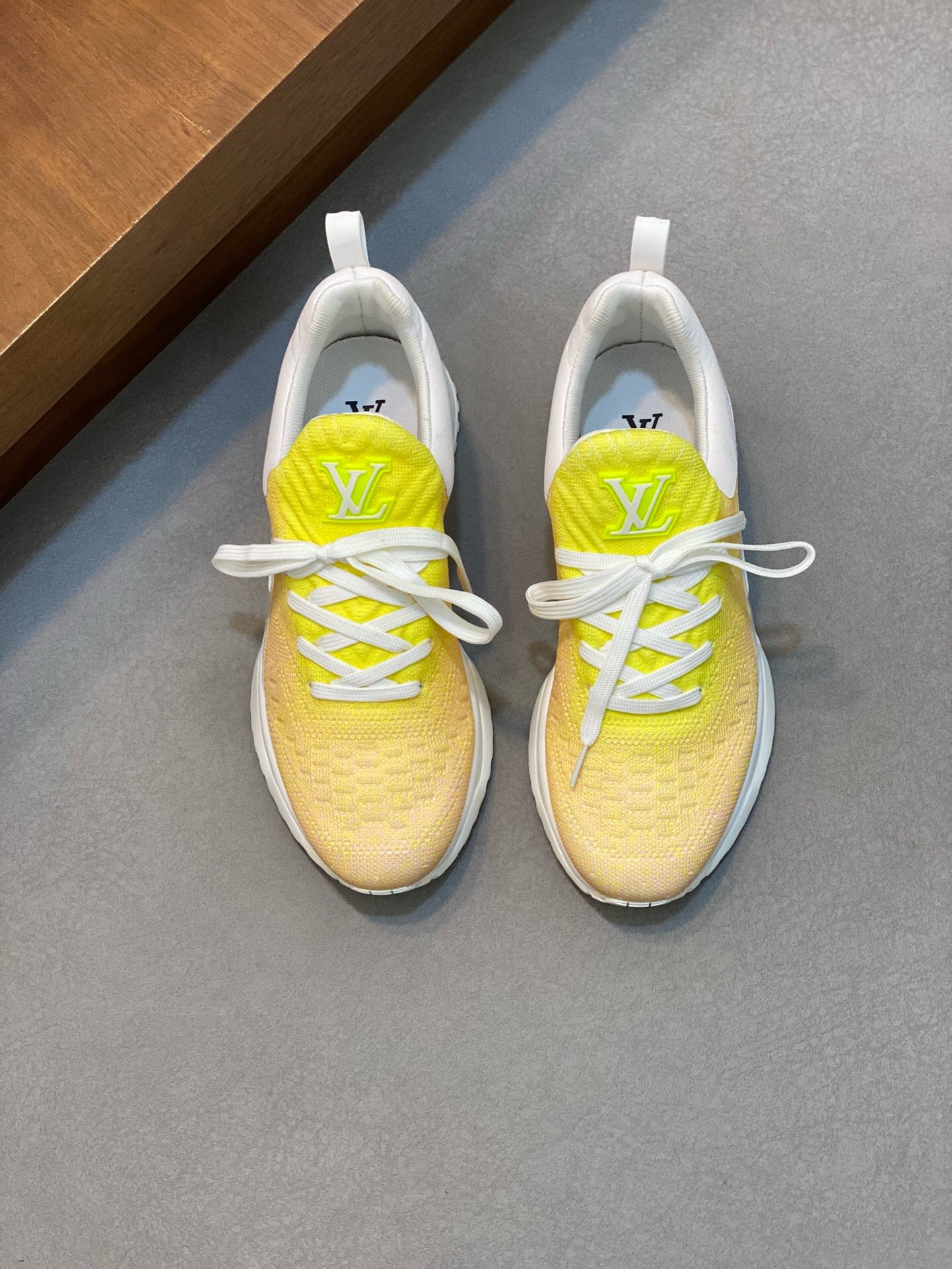 NO:216832,Brand LOUIS VUITTON original color matching code number 39-44 customized 38.45 price Material new Louis Vuitton casual shoes!  The original single-quality Labon craft upper is made of imported cowhide with cloth breathable mesh inner lining. Simple and atmospheric original LV ultra-light sole, Louis Vuitton, louis vuitton, louis vuitton, louis vuitton, louis vuitton, cowhide19860909品牌LOUIS VUITTON 颜色原版配色 码数39-44定做38.45 价格 材质路易威登新款 休闲鞋！原单品质拉邦工艺鞋面采用进口牛皮搭配布面透气网布内里版型时尚 简单大气原版LV超轻大底,路易威登,louis vuitton,louis vuitton,louis vuitton,cowhide,Men's shoes