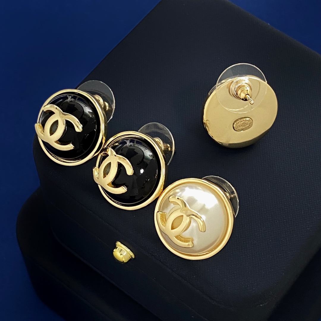 Chanel Jewelry Earring Yellow Brass