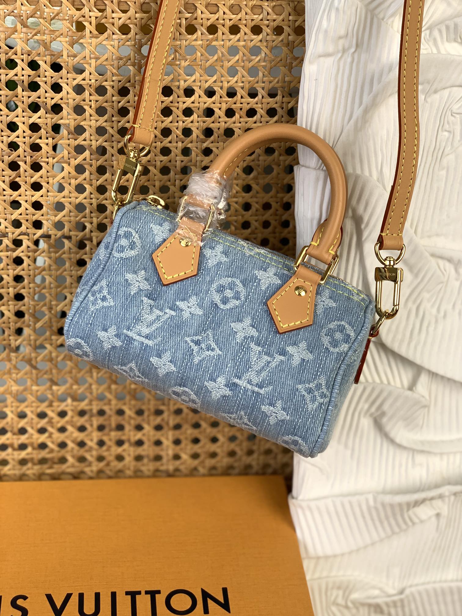 Louis Vuitton LV Speedy Taschen Handtaschen Blau Hellblau M11212