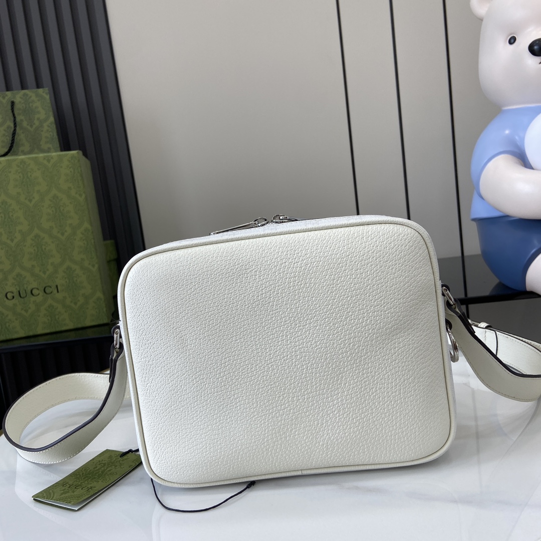 Gucci White Supreme Small Messenger Bag, Adjustable Strap, Stylish & Functional 4 i1719502582 3709 2