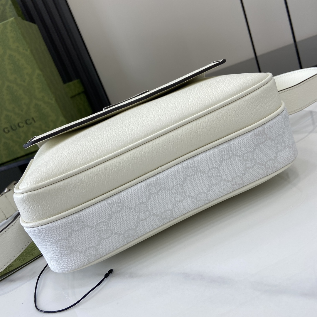Gucci White Supreme Small Messenger Bag, Adjustable Strap, Stylish & Functional 5 i1719502582 6419 3