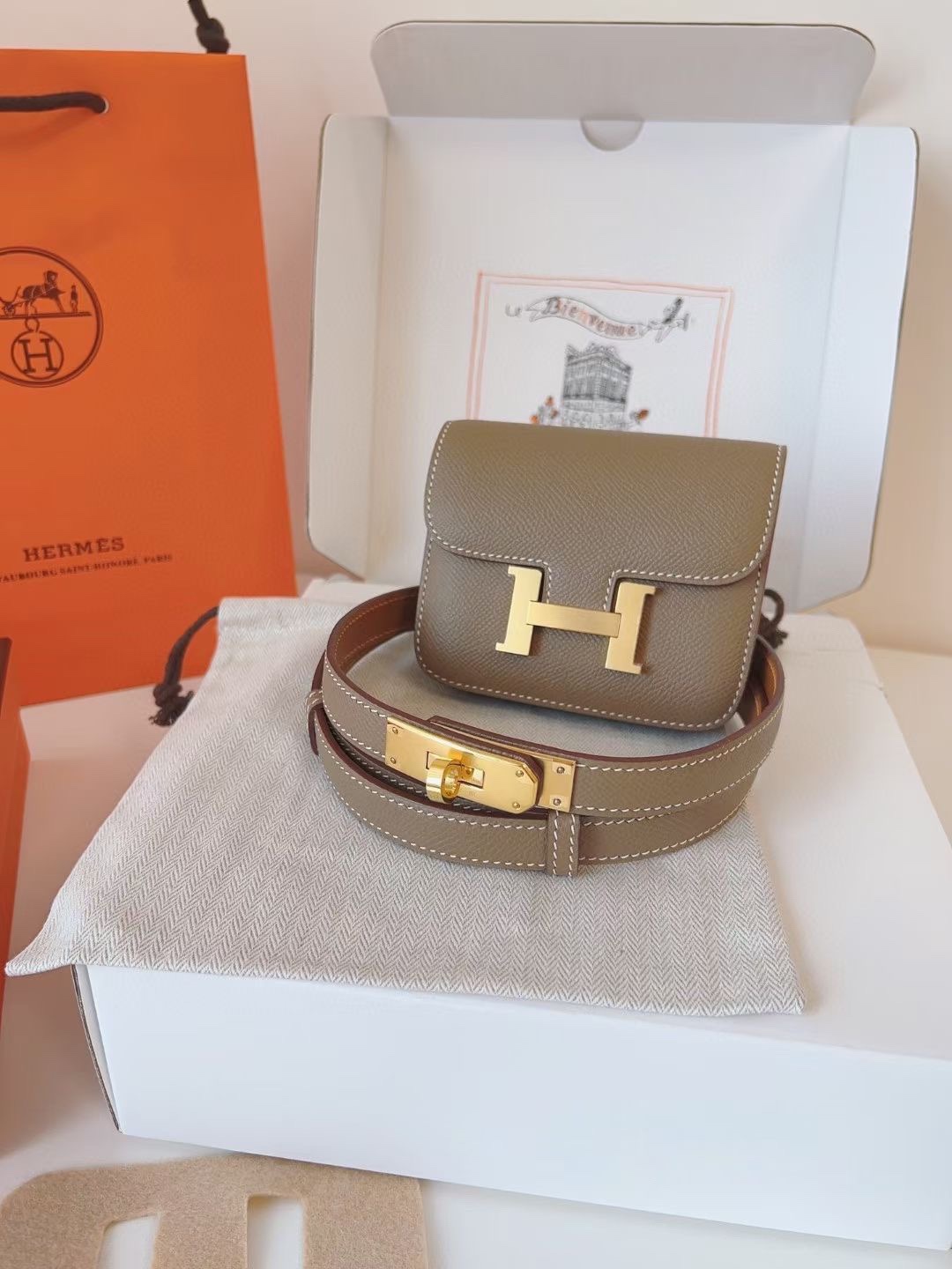 Hermès 配送 全套礼盒包装 进口 头层牛皮带kelly 凯莉 包包+腰带 高级感迷你康康包豆腐包小方包