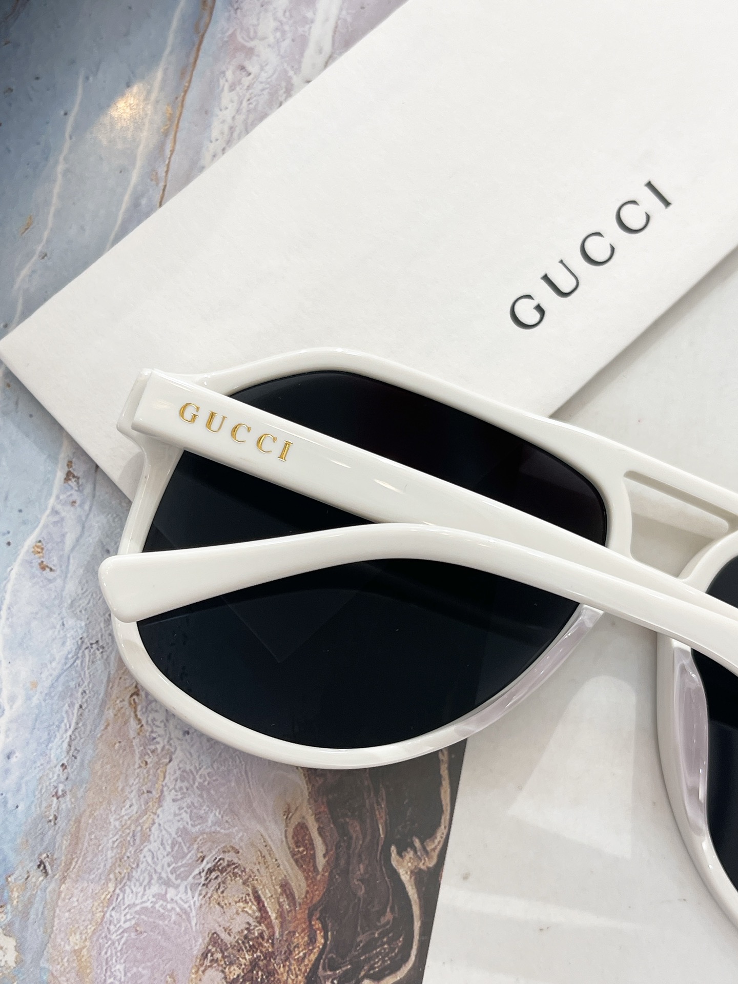 Gucci 古驰墨镜