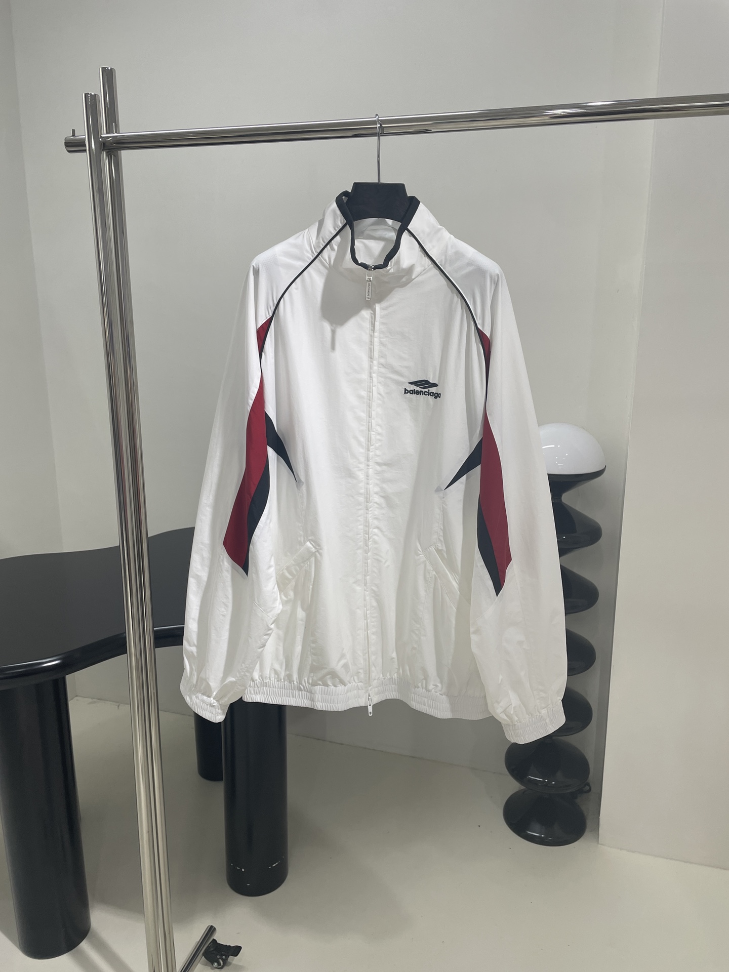 *新品3BSPORTSICONTRACKSUIT中号版型夹克长裤套装定染定制尼龙面料腋下饰以撞色捆条设计