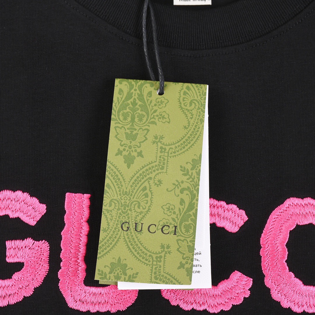 古驰/Gucci 夏季新款立体粉色字母刺绣圆领短袖T恤