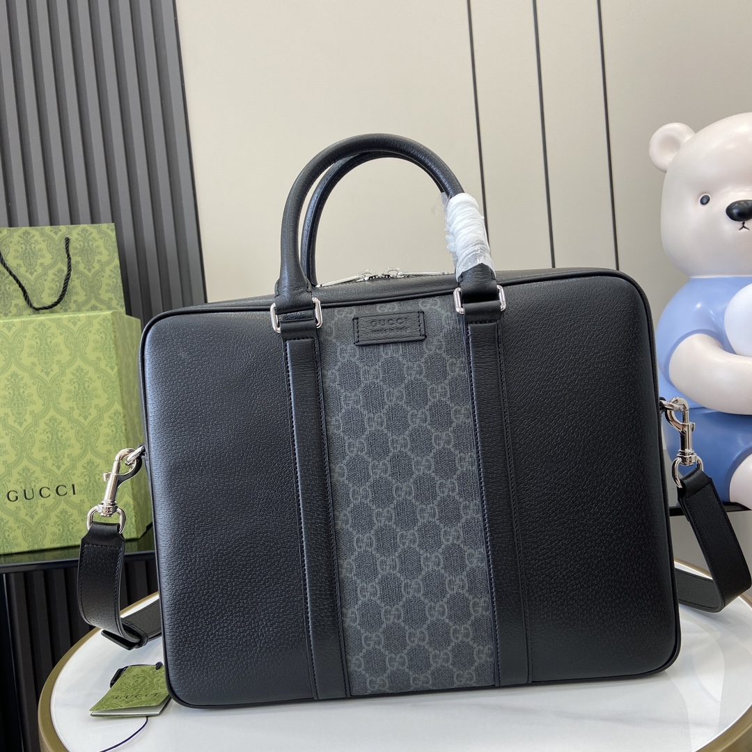Сумка-портфель Gucci с монограммой