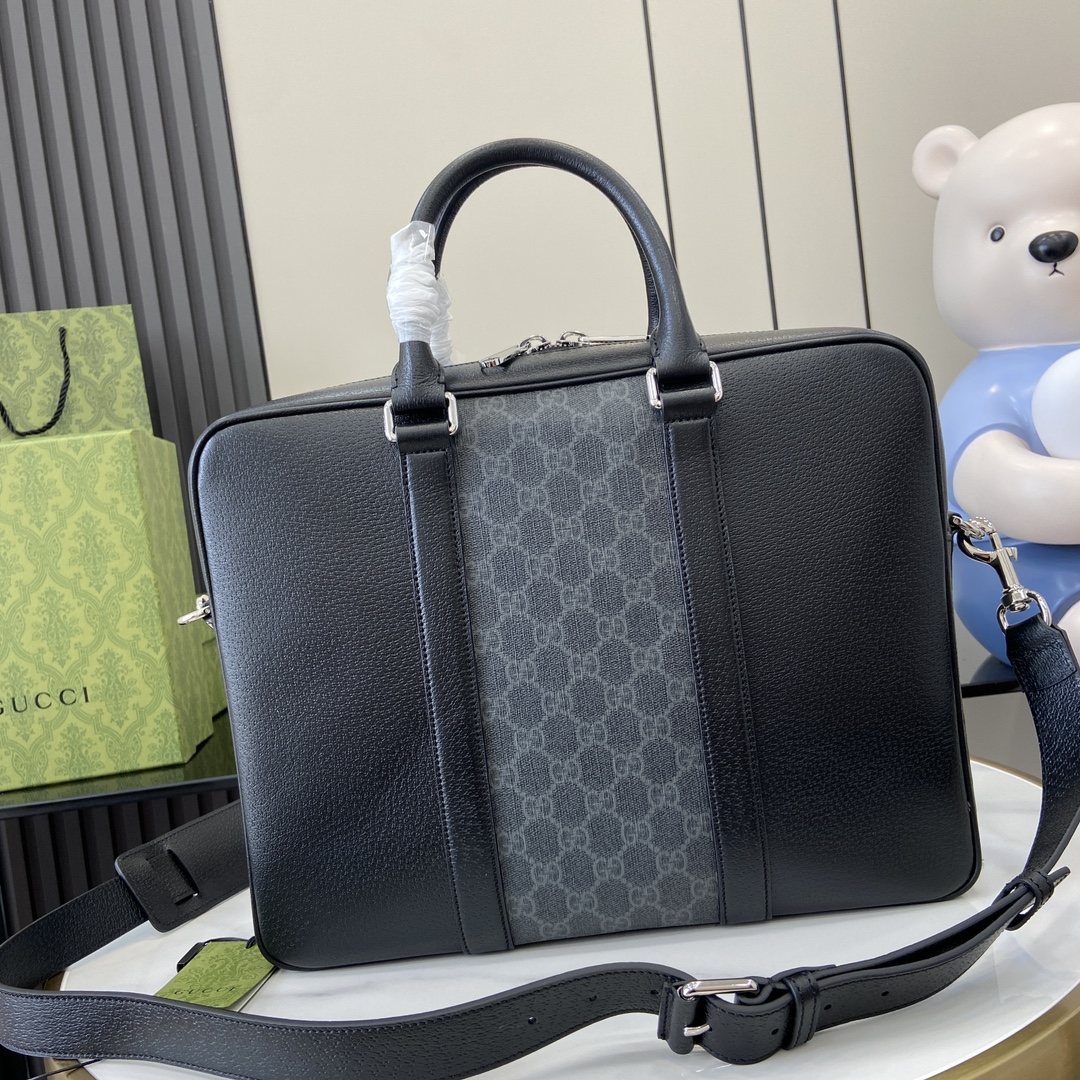 Сумка-портфель Gucci с монограммой