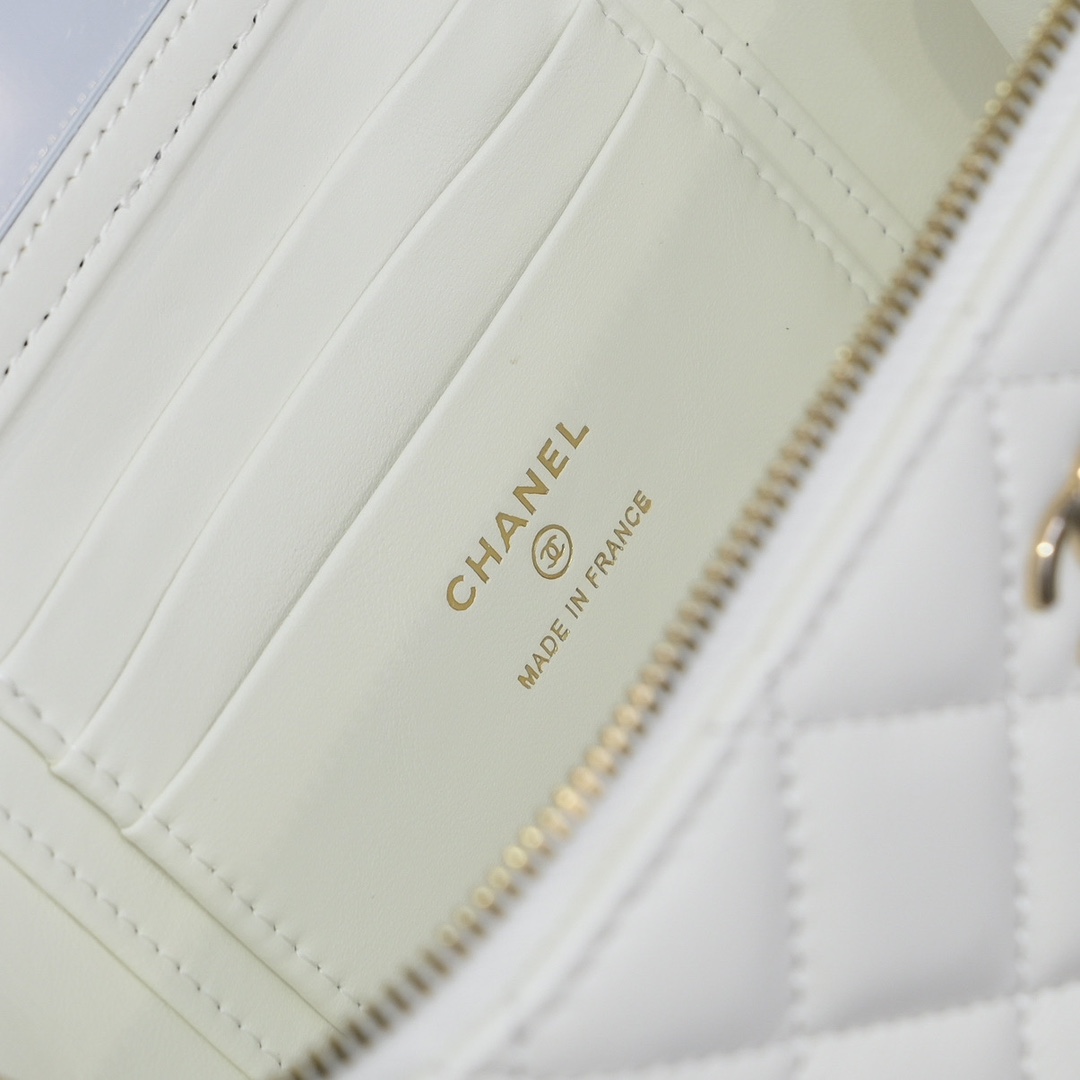 Chanel Style Bag style reference detail image 7 from source 776538