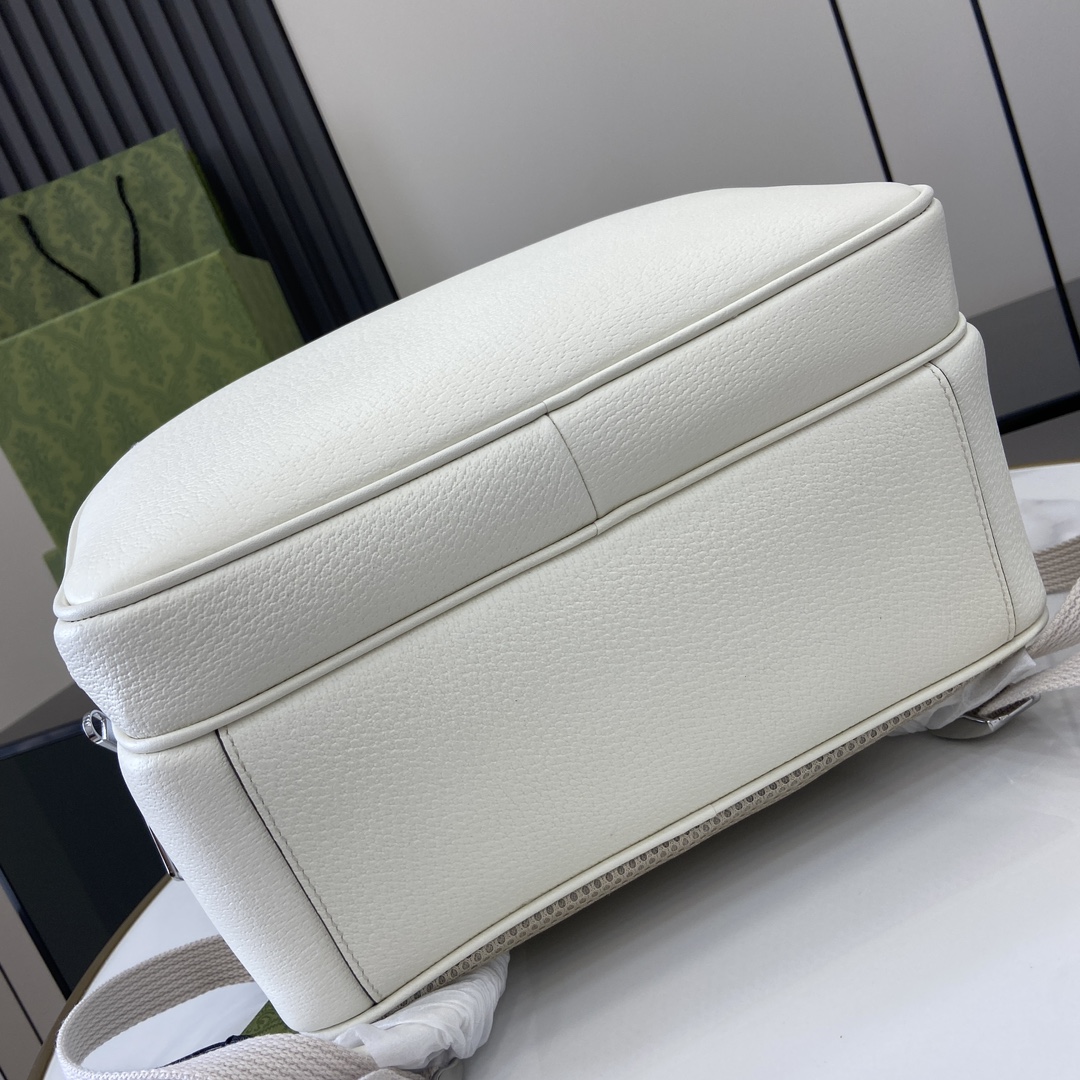 Gucci Backpack, White PVC Medium Backpack, Stylish and Functional 40cm 4 i1719754139 7912 3
