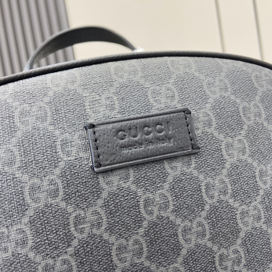 Gucci Medium Backpack in Black GG Supreme Canvas - Style 795462 6 i1719754380 8281 4