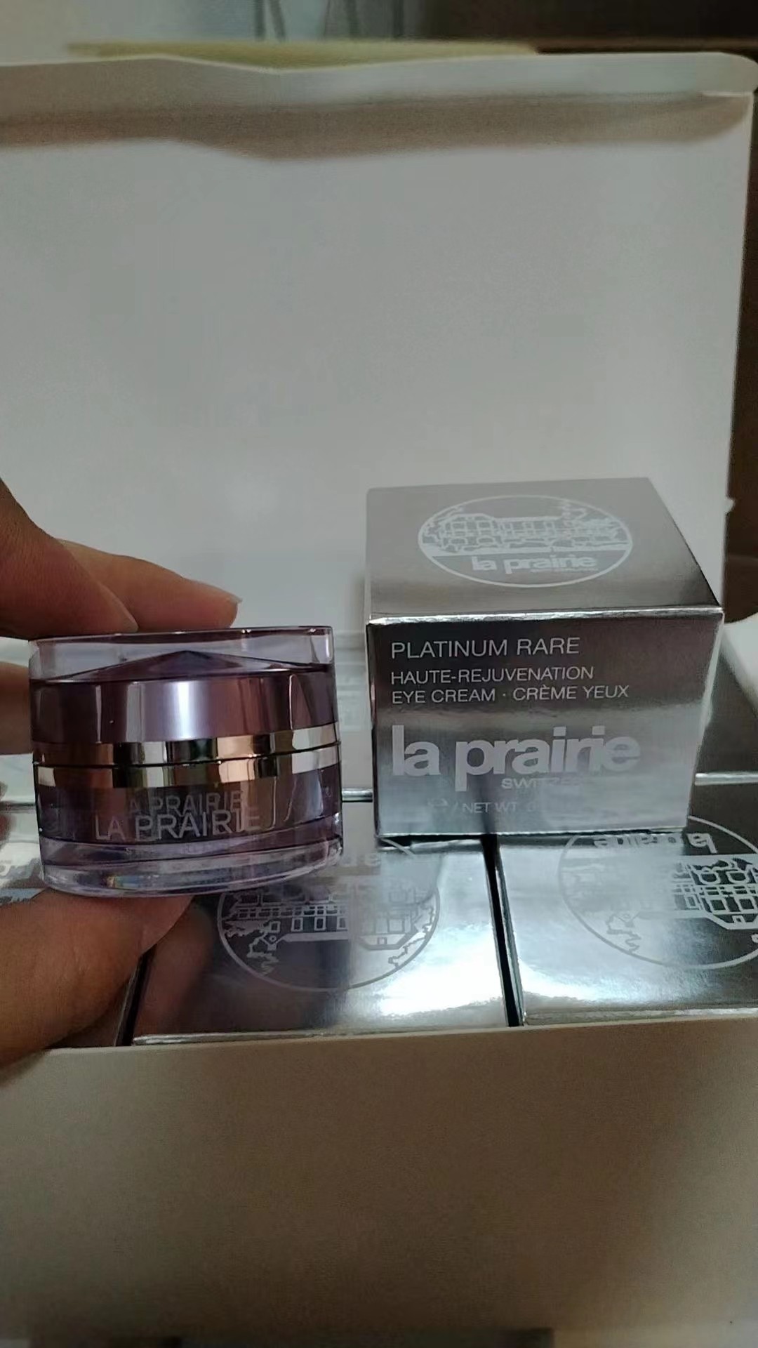 33. Muestra de crema para ojos de La Prairie Platinum 3ml/muestra 🔜 ¡Alta calidad! Muestra de crema para ojos La Prair…