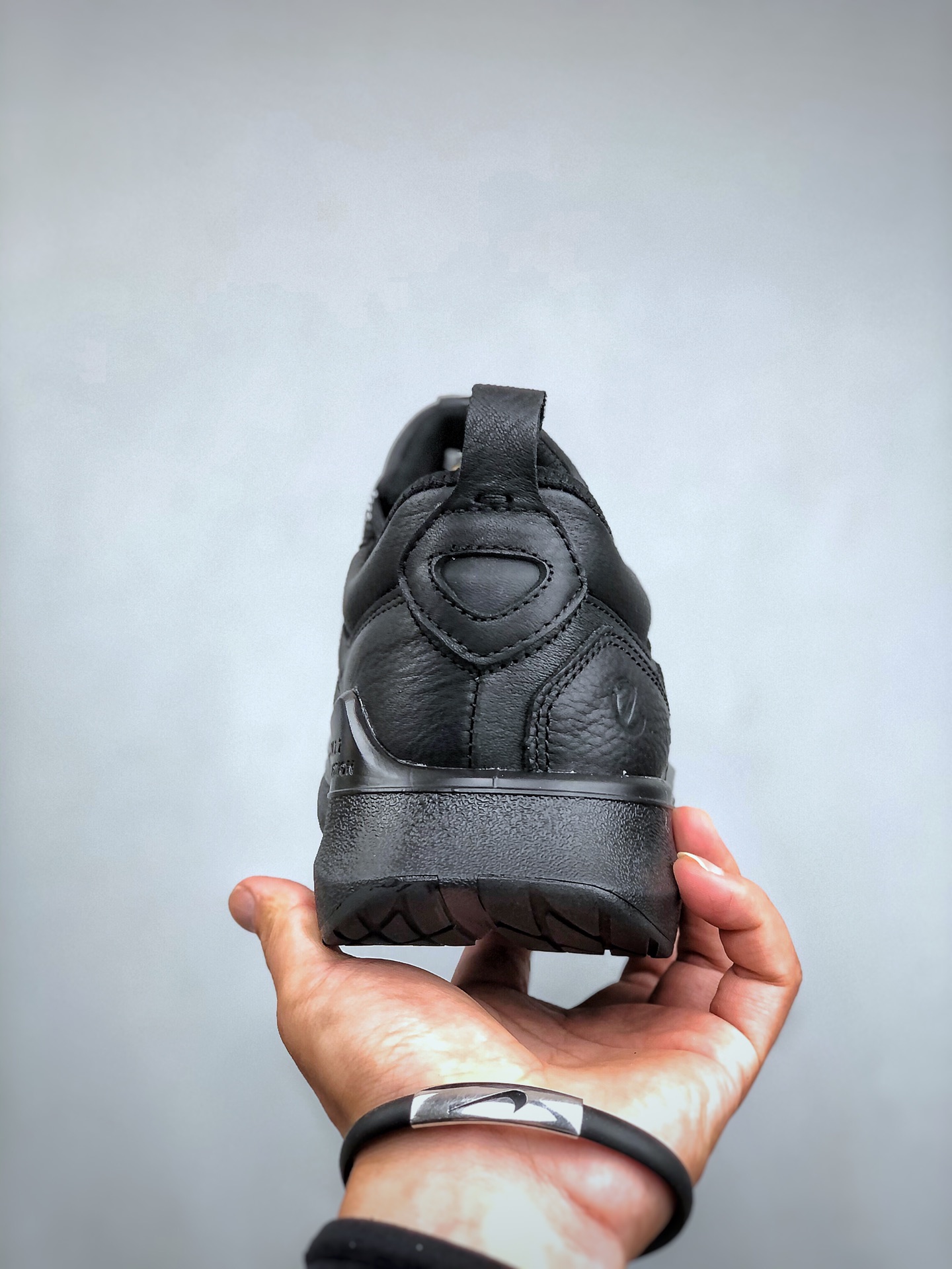 320 L/ Ecco爱步运动鞋男鞋 BIOM2024 透气健步鞋 防滑跑步鞋