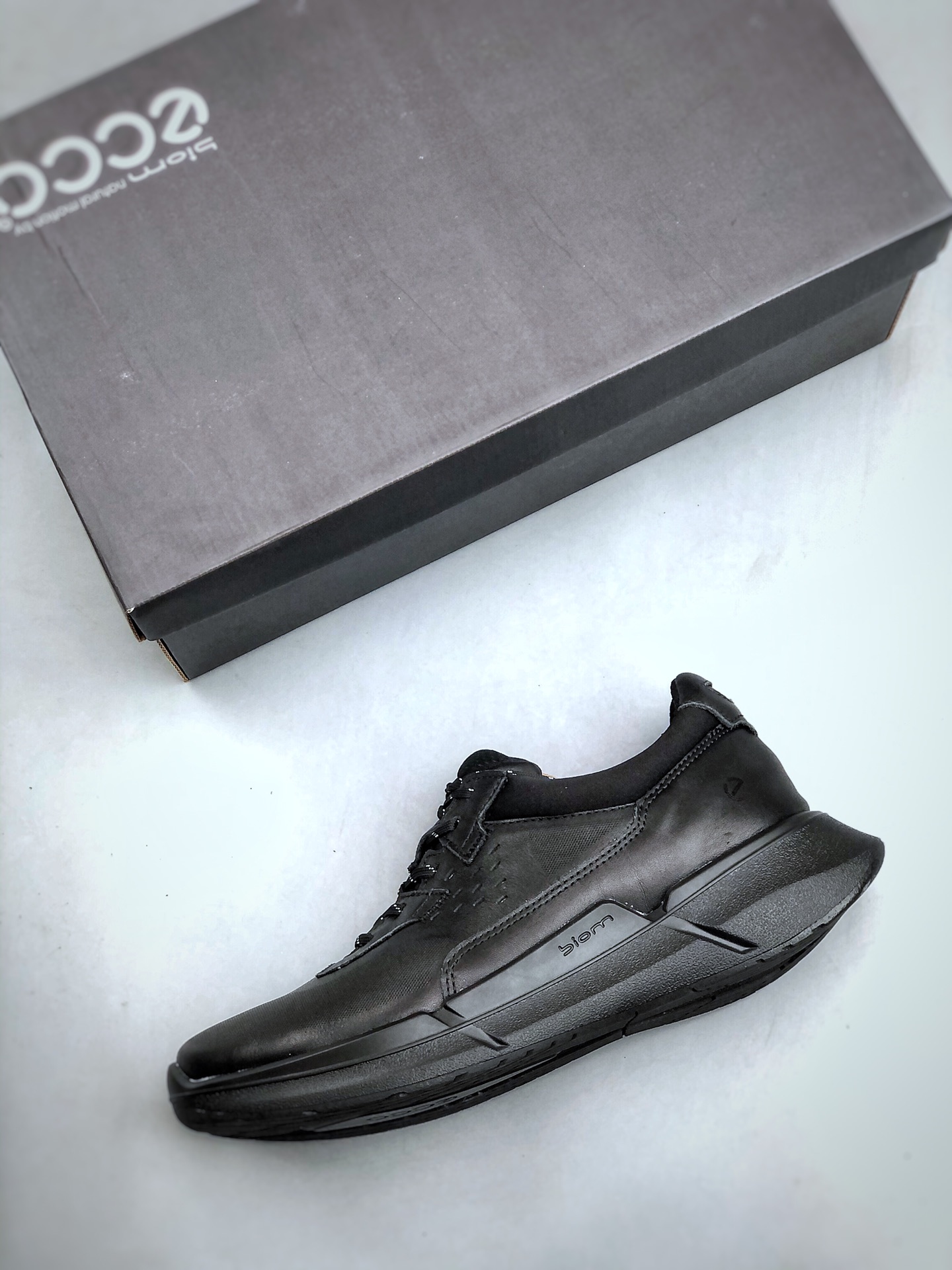 320 Ecco爱步运动鞋男鞋 BIOM2024 透气健步鞋 防滑跑步鞋