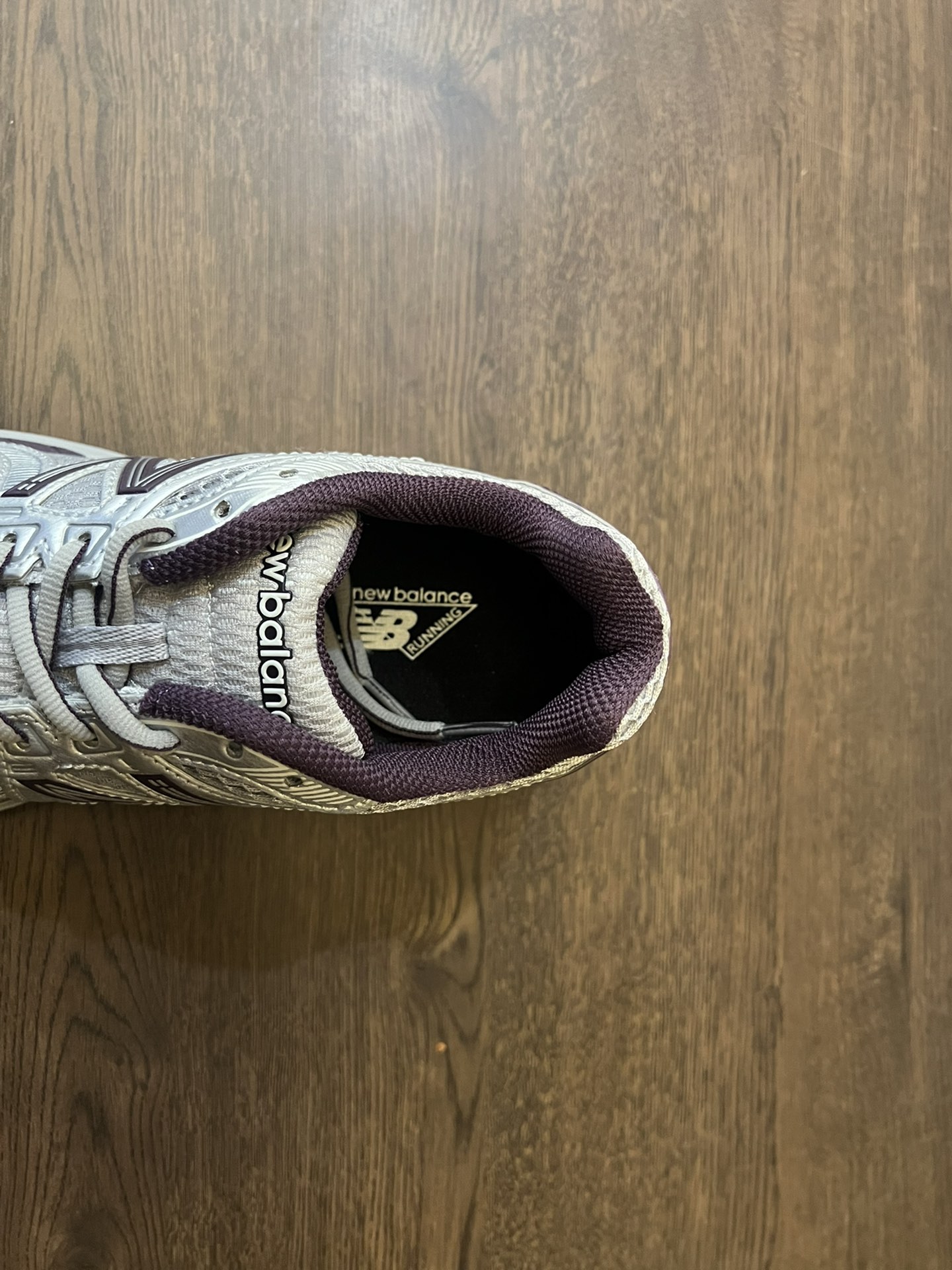 原130 现特价得 NEW BALANCE NB860休闲跑步鞋