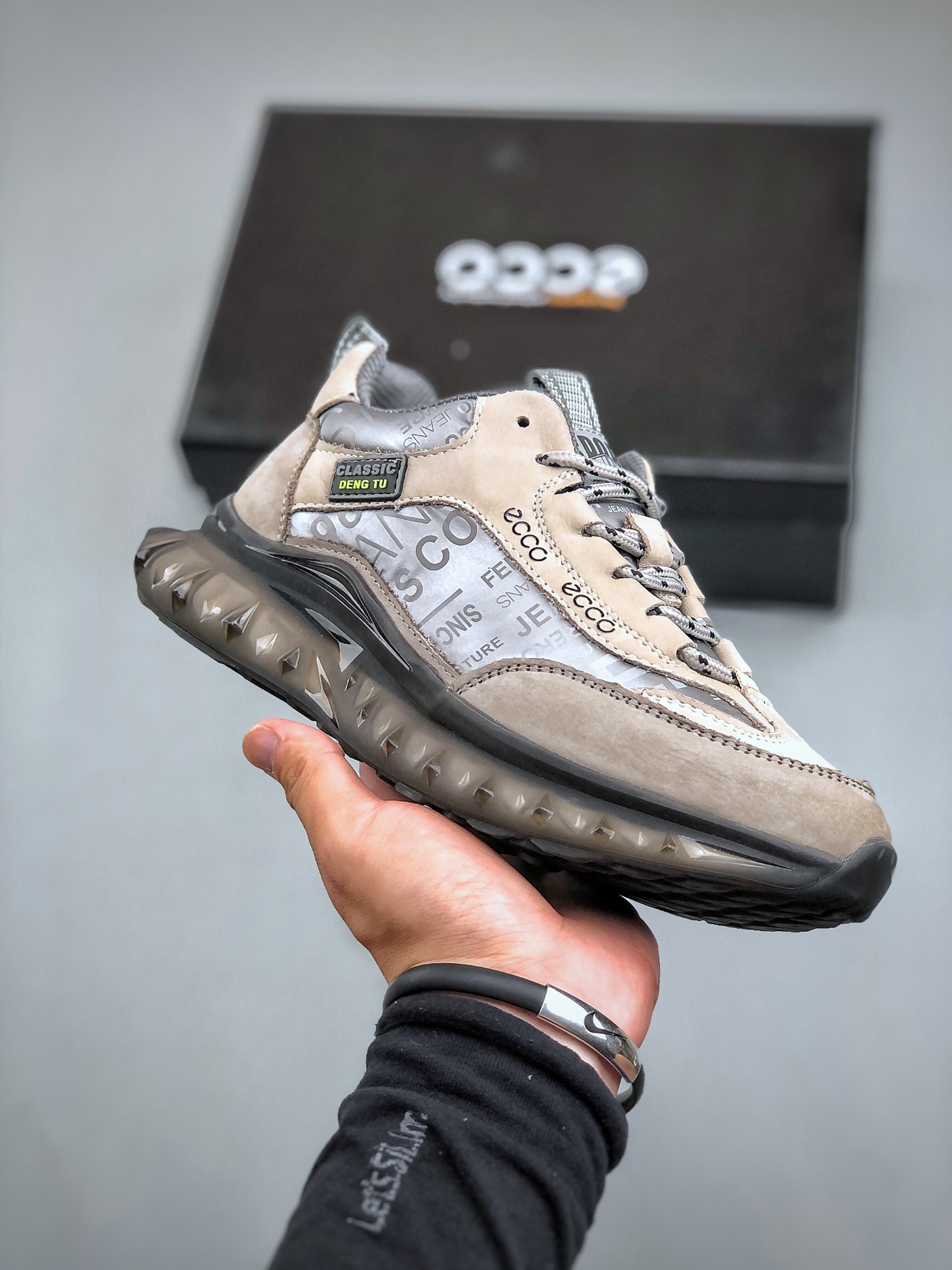 300 ECCO爱步 小红书爆款 新款百搭休闲鞋