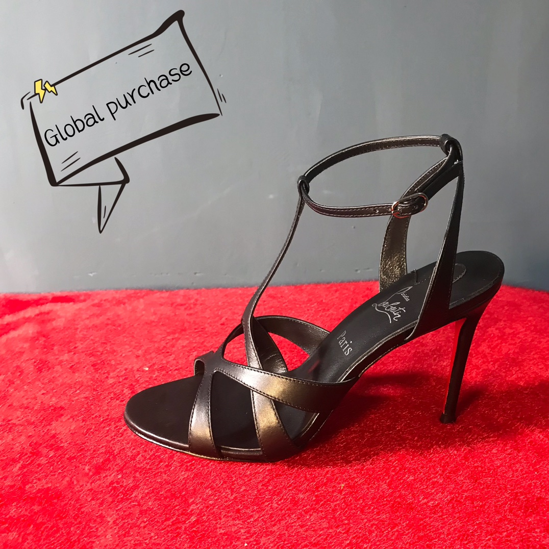 NO:100574,High-end customization 2025 spring and summer sandals series!  10Cm, size 34-42. Customized models are not refundable or exchanged, 9050-. Black cowhide, black sheepskin Official website picture Standard European code Reference:9050- Color:black/black Material:CALF Lining:goat leather Heel height:10Cm Sole:leather sole Size:EUR 34-42 (US 4-11):,,christian louboutin,sandals,cowhide,sheepskin19860909高端订制 2025春夏凉鞋款系列！ 10Cm,尺码34-42码.订制款不退不换,9050－.黑牛皮,黑羊皮里 官网图 标准欧码 Reference:9050- Color:black/black Material:CALF Lining:goat leather Heel heigh:10Cm Sole:leather sole Size:EUR 34－42（US 4一11) :,,christian louboutin,sandals,cowhide,sheepskin,Women's Shoes