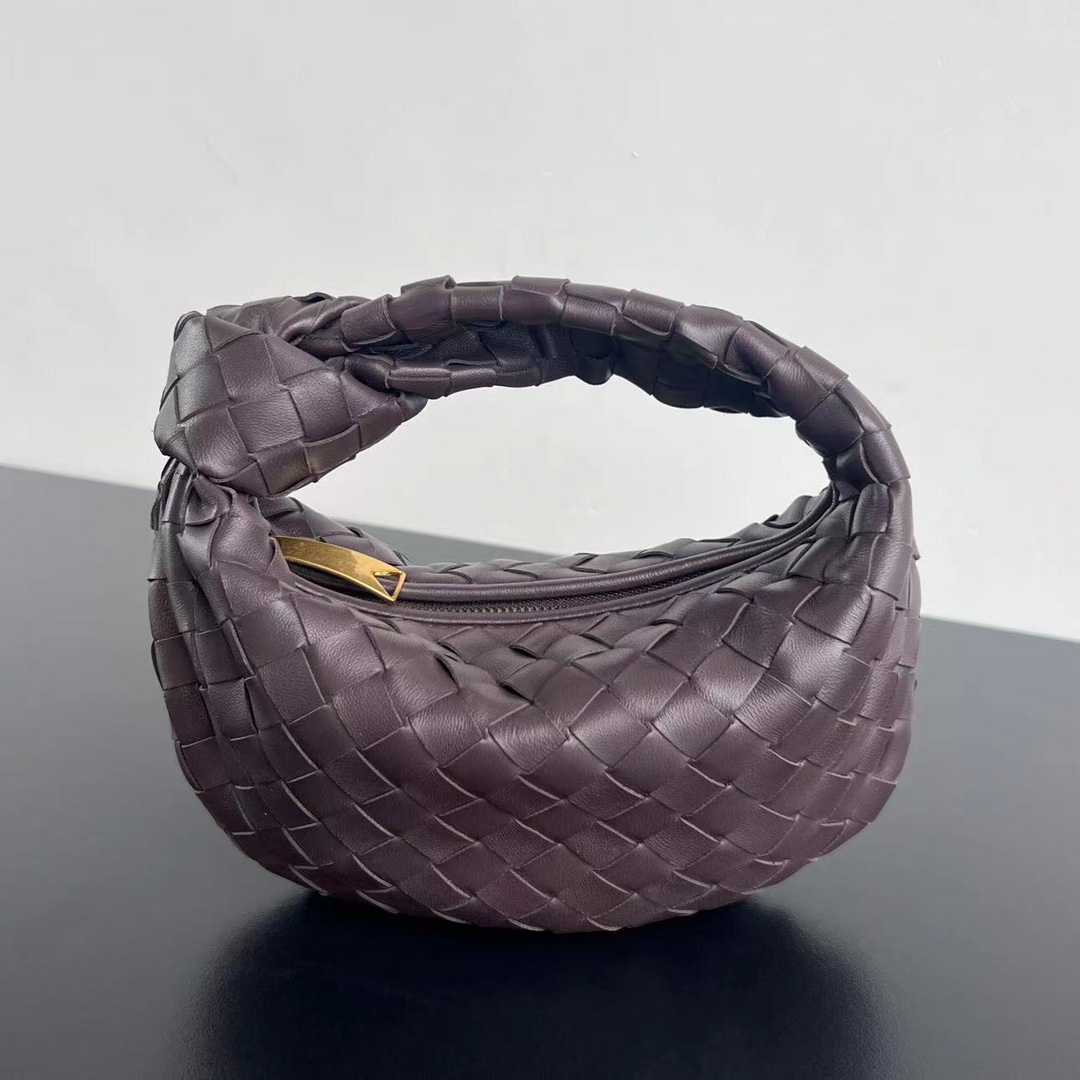보테가베네타 미니 조디 램스킨 인트레치아토 호보백 142333