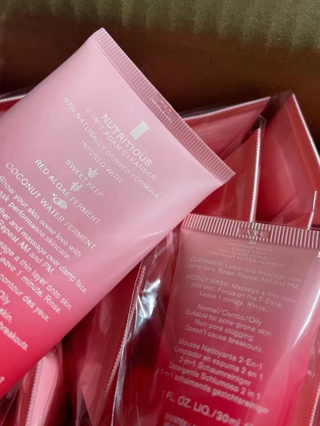 48。新版雅诗兰黛红石榴洗面奶30ml/小样
🔜 明通版.高质量❗ 🇺🇸雅诗兰黛 新版红石榴洗面奶30ml【小样】
细节全对版☑️最新打码
打50支/件400支  平台直出  现货优势供应🔥