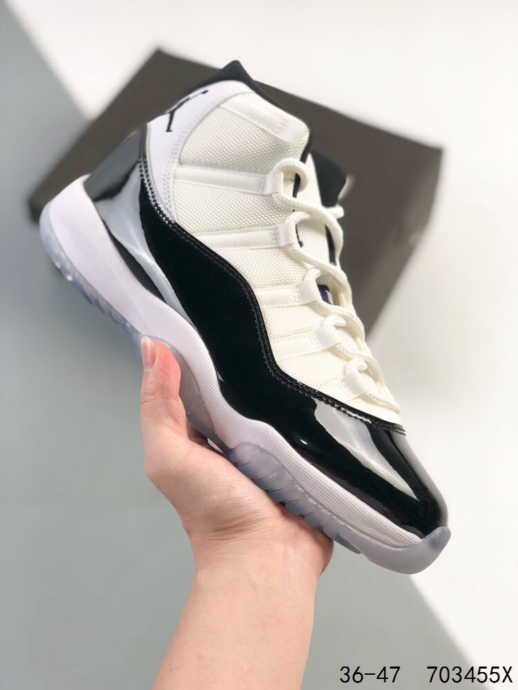 真标带半码！
乔丹11代  Nike Air Jordan 11 Retro 乔11 高低帮运动篮球鞋 AJ11代经典设计，深受球员与球迷喜爱   
是 JORDAN 品牌的经典版型之一。该复刻鞋款的设计灵感源自迈克尔·乔丹第四次夺冠时所穿鞋款。
ID：703455X