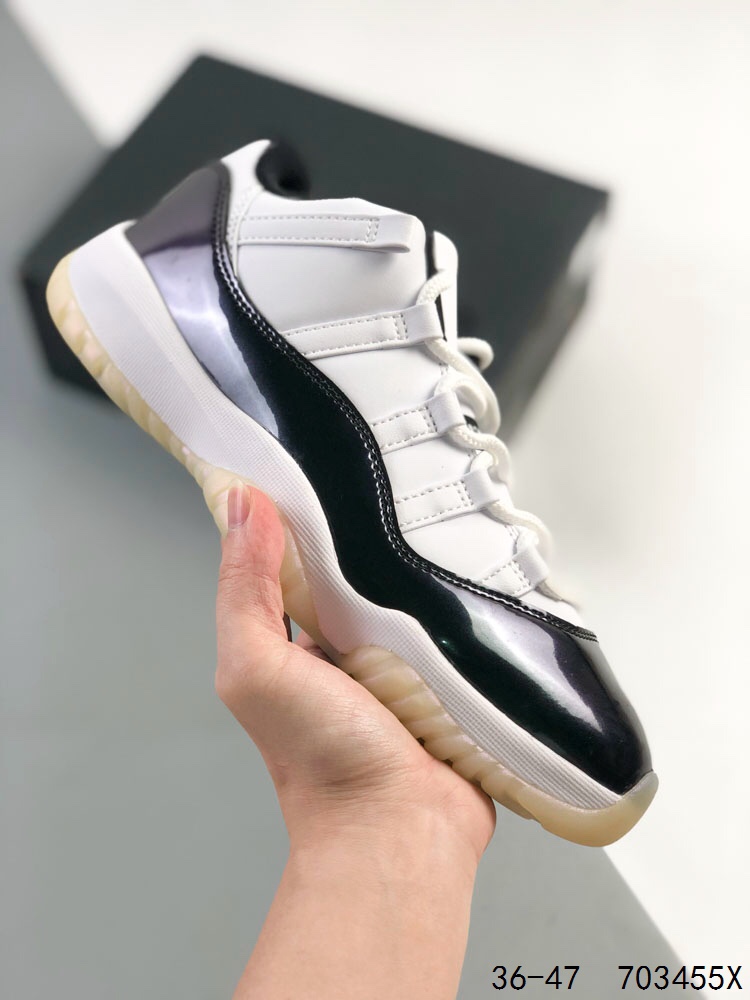 真标带半码！
乔丹11代  Nike Air Jordan 11 Retro 乔11 高低帮运动篮球鞋 AJ11代经典设计，深受球员与球迷喜爱   
是 JORDAN 品牌的经典版型之一。该复刻鞋款的设计灵感源自迈克尔·乔丹第四次夺冠时所穿鞋款。
ID：703455X