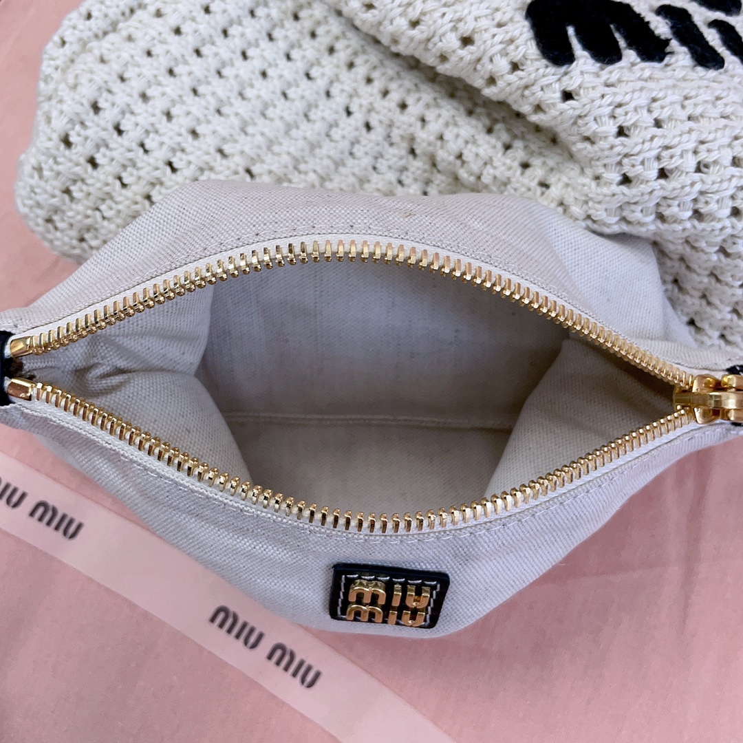 Miu Miu Knitted Tote Bag with Detachable Pouch - Lightweight & Spacious 9 i1719968938 3856 7