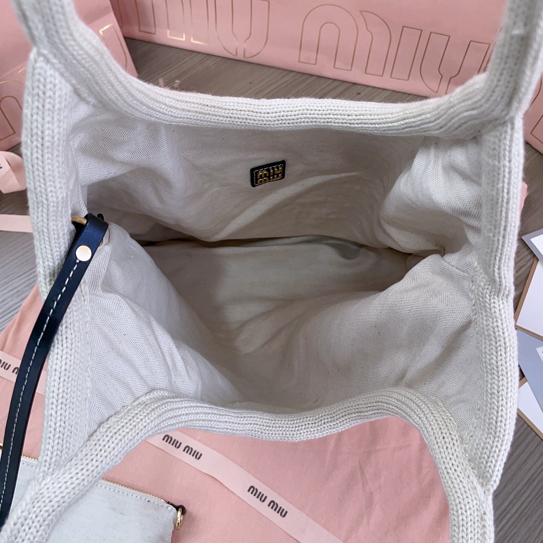 Miu Miu Knitted Tote Bag with Detachable Pouch - Lightweight & Spacious 8 i1719968938 8766 6