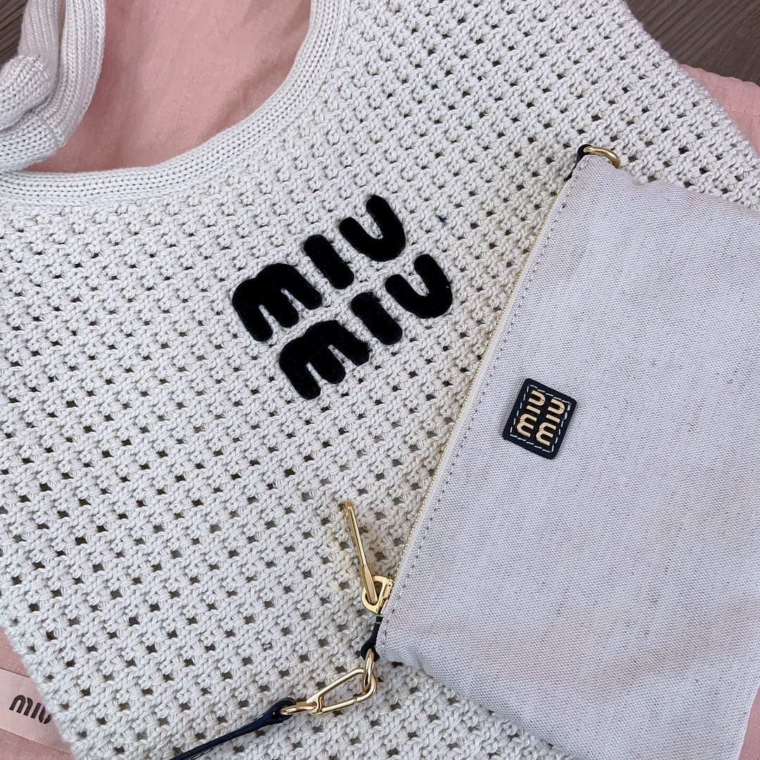 Miu Miu Knitted Tote Bag with Detachable Pouch - Lightweight & Spacious 6 i1719968938 9278 4