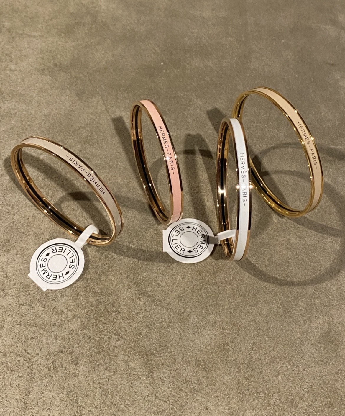 NO:103918,Xiaohongshu hits, narrow version of bracelets, Hermes bracelets, hermes, bracelets19860909小红书爆款 窄版手镯热卖色,爱马仕手镯,hermes,bracelet,Jewelry