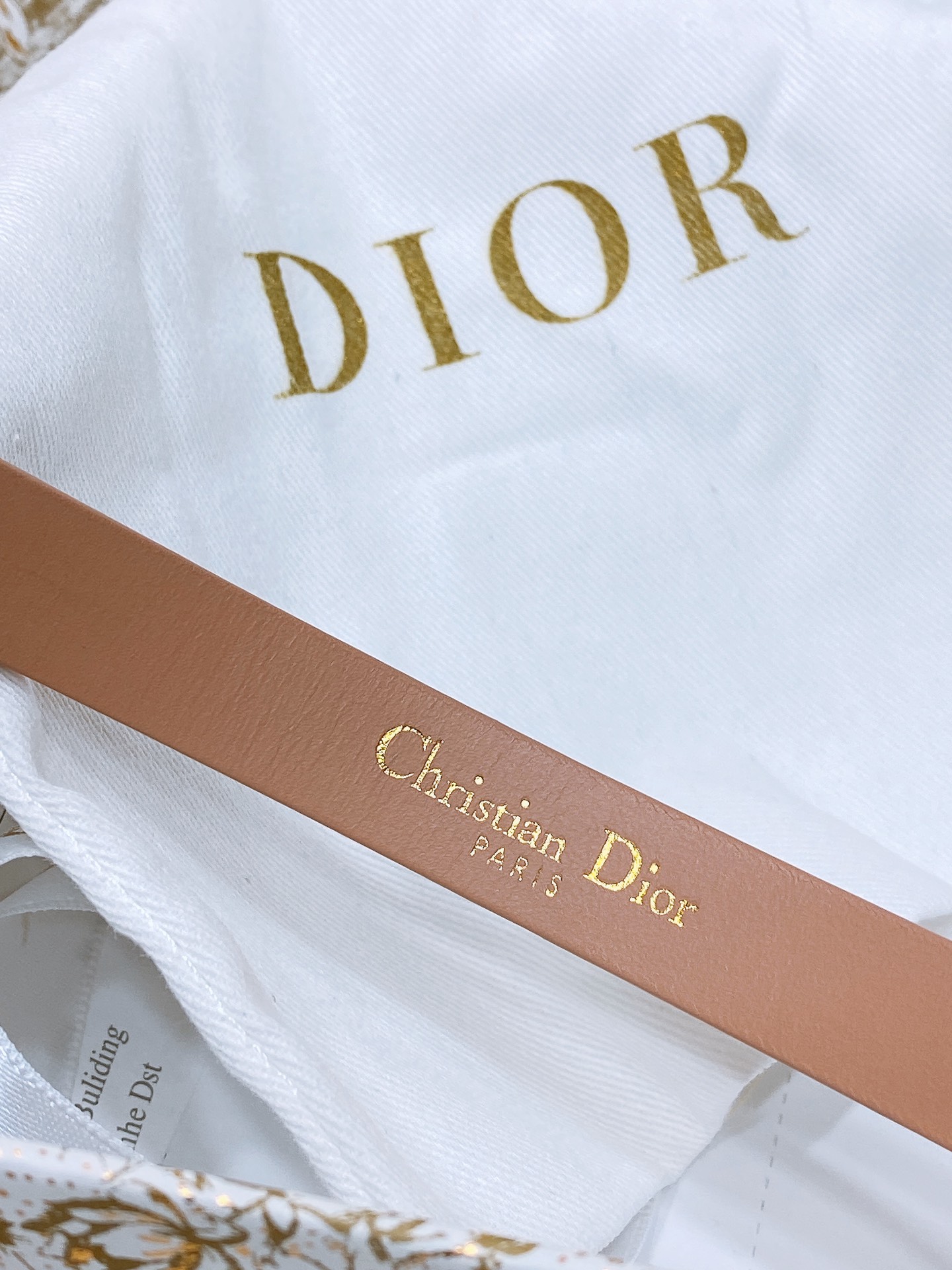 DiorMontaigneJolieBelt光滑小牛皮和树脂黑珍珠饰有*ChristianDior*标志