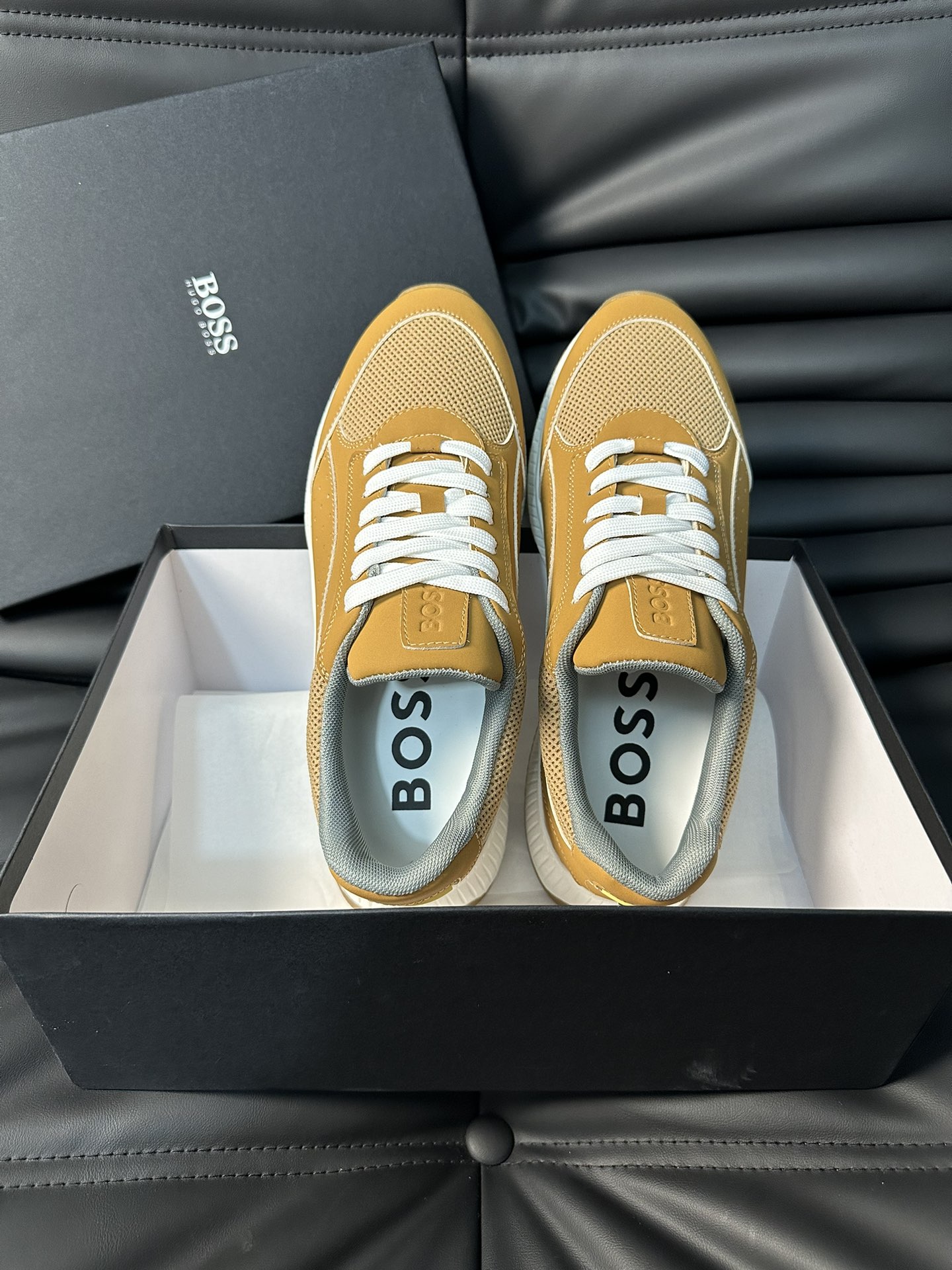 Boss nuevos entrenadores casuales para hombres, este elegante entrenador está decorado con una lengü