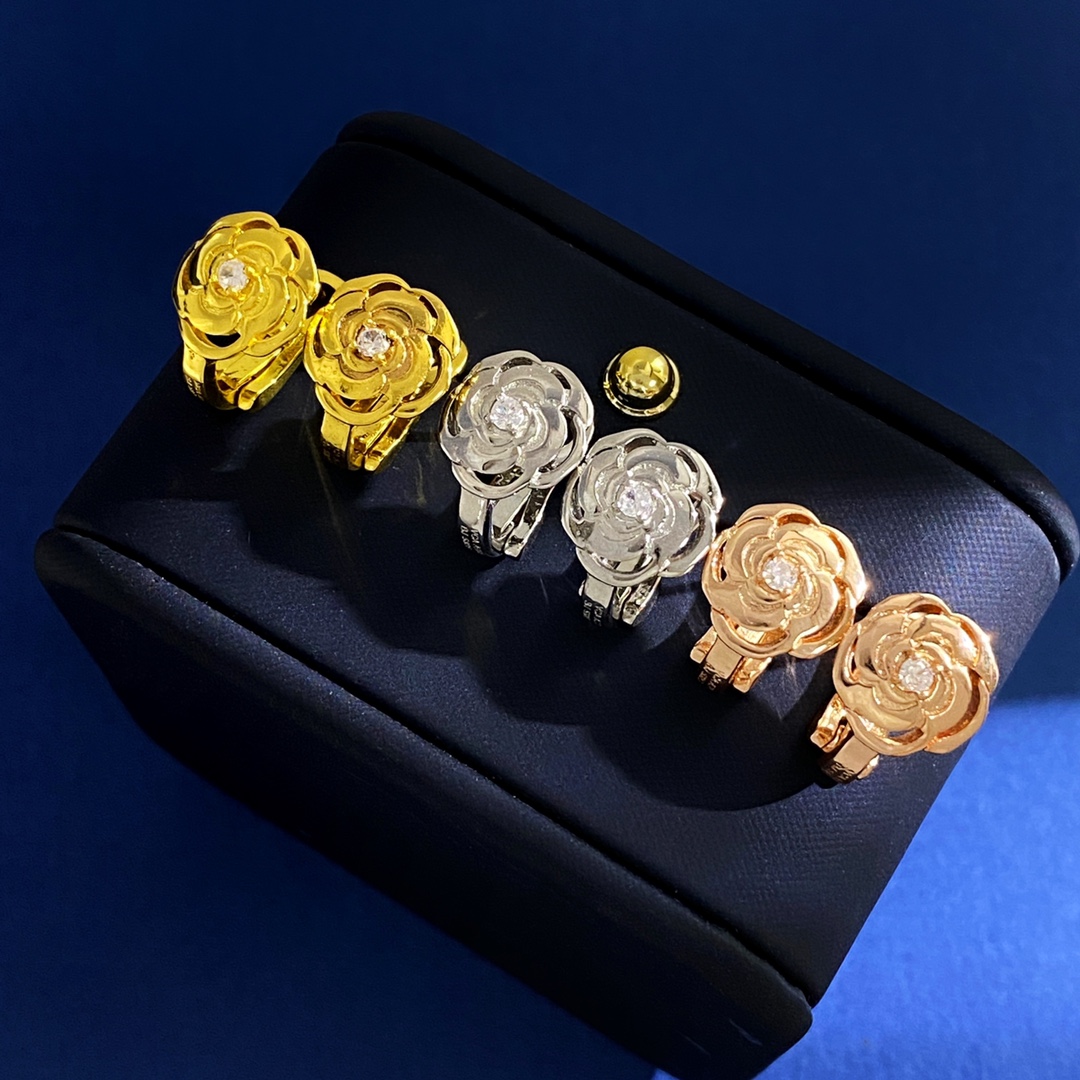 Van Cleef & Arpels Joyas Pendiente 2024 Diseñador de réplica perfecto
 Amarillo Trabajo abierto Latón