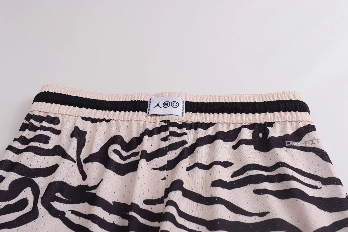 Air Jordan Tweedy Shorts: High-Quality, Stylish, and Comfortable Streetwear - 图片 2