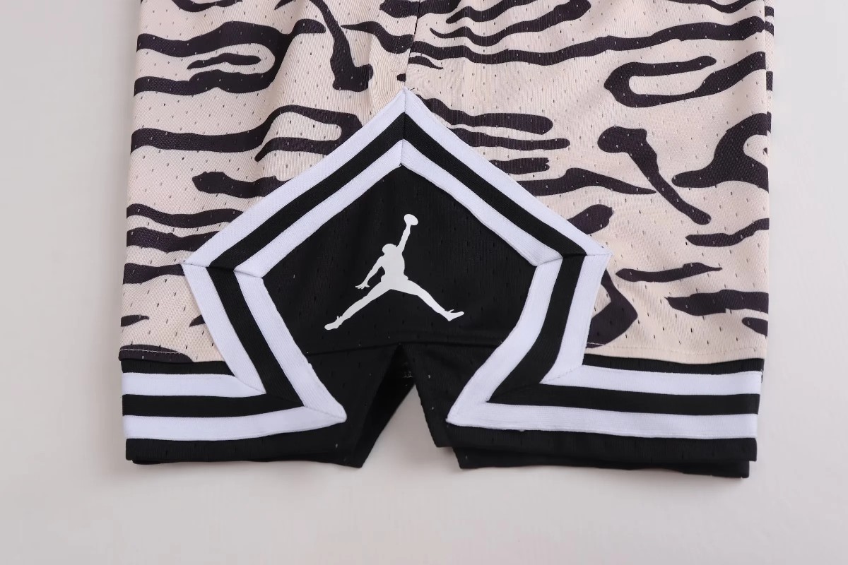 Air Jordan Tweedy Shorts: High-Quality, Stylish, and Comfortable Streetwear - 图片 3