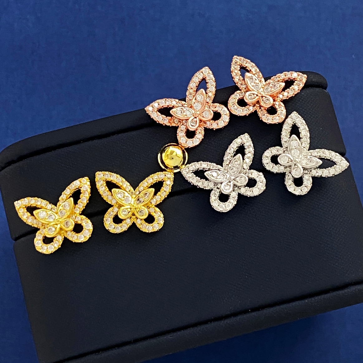 Customize Best Quality Replica
 Graff Jewelry Earring AAAA Customize
 Yellow Set With Diamonds Brass