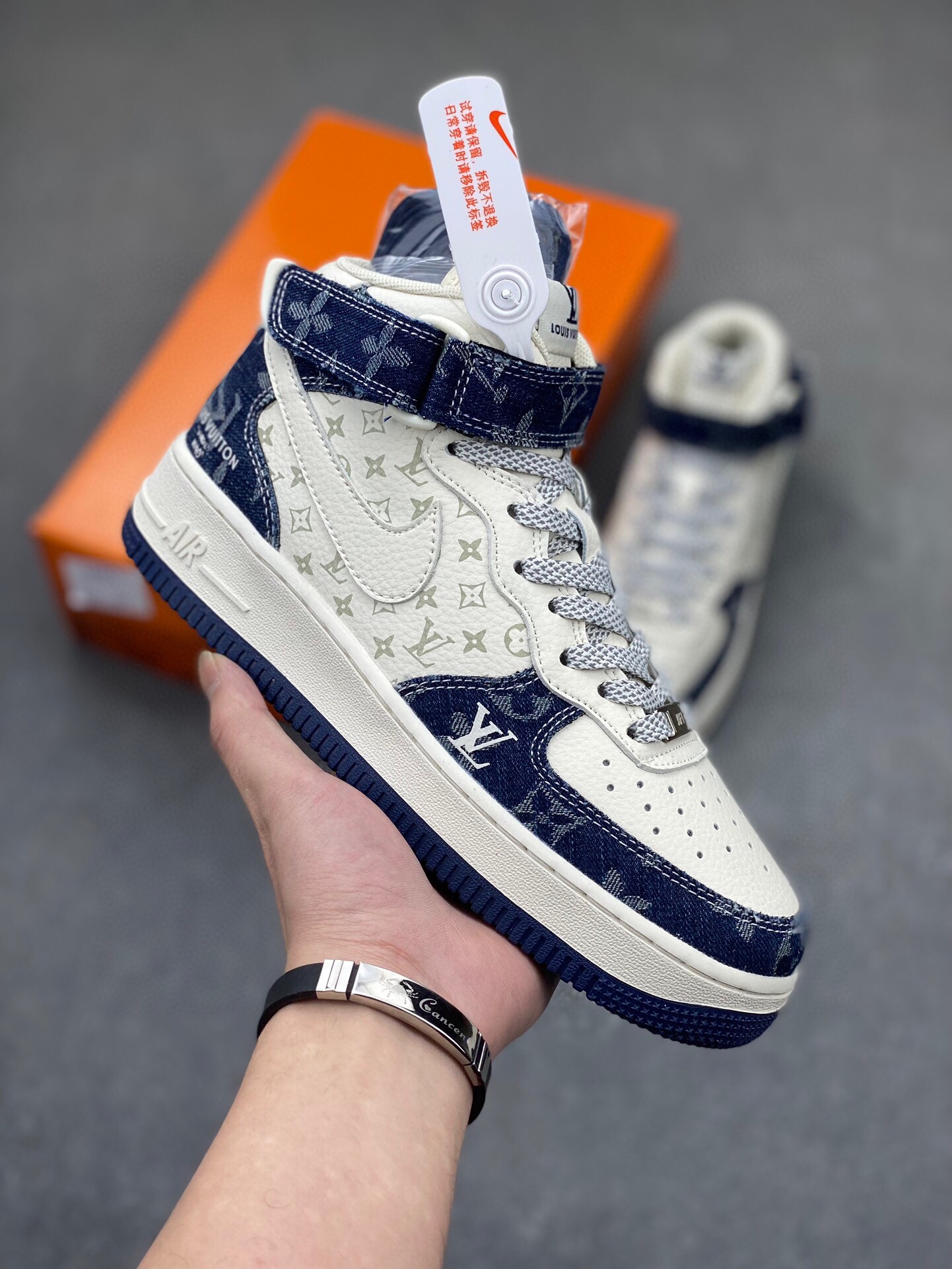 Nike Air Force 1 '07 Low Louis Vuitton Blue Denim Sneakers 2 i1720209641 674 0