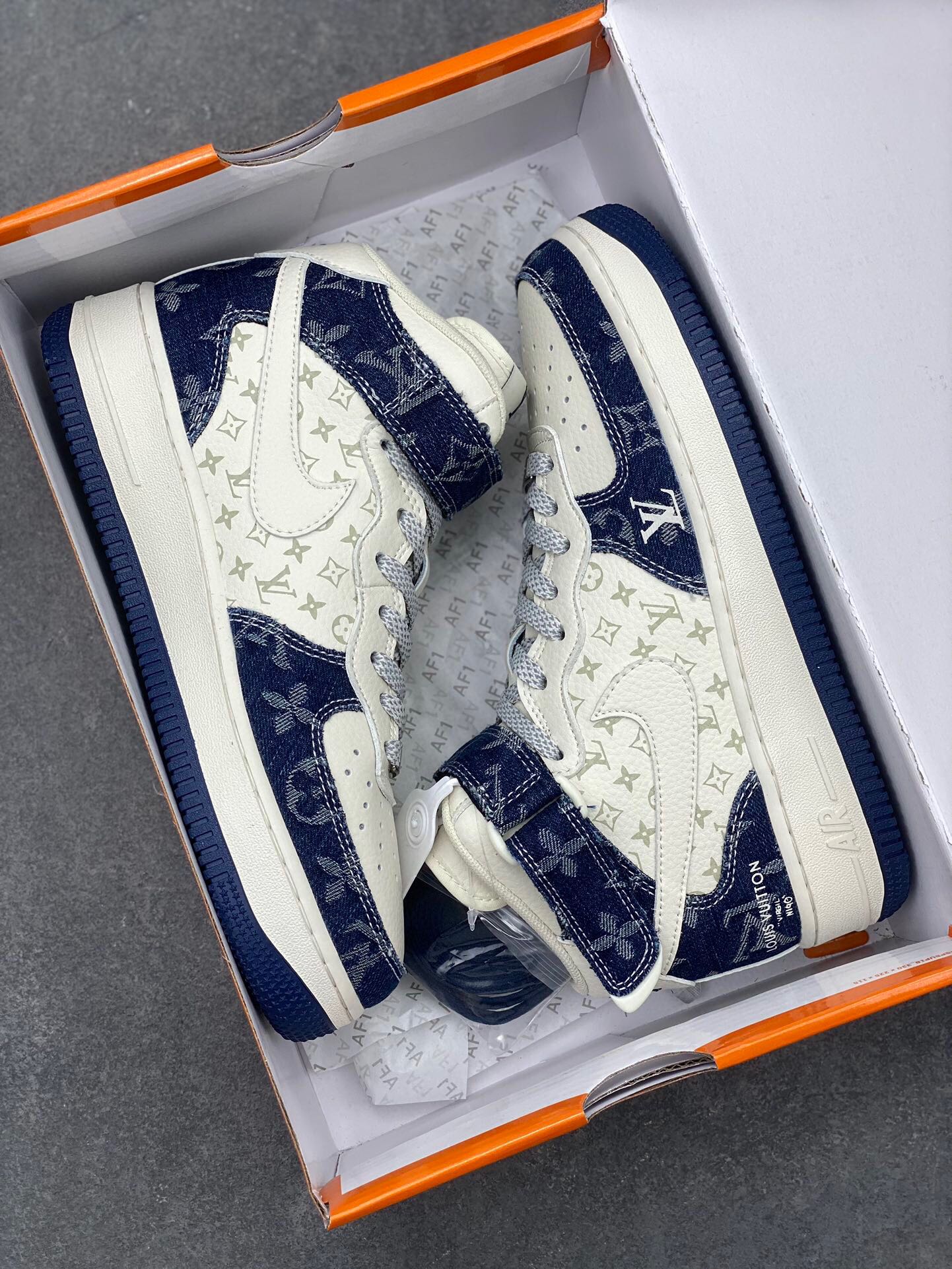 Nike Air Force 1 '07 Low Louis Vuitton Blue Denim Sneakers 10 i1720209641 8107 8