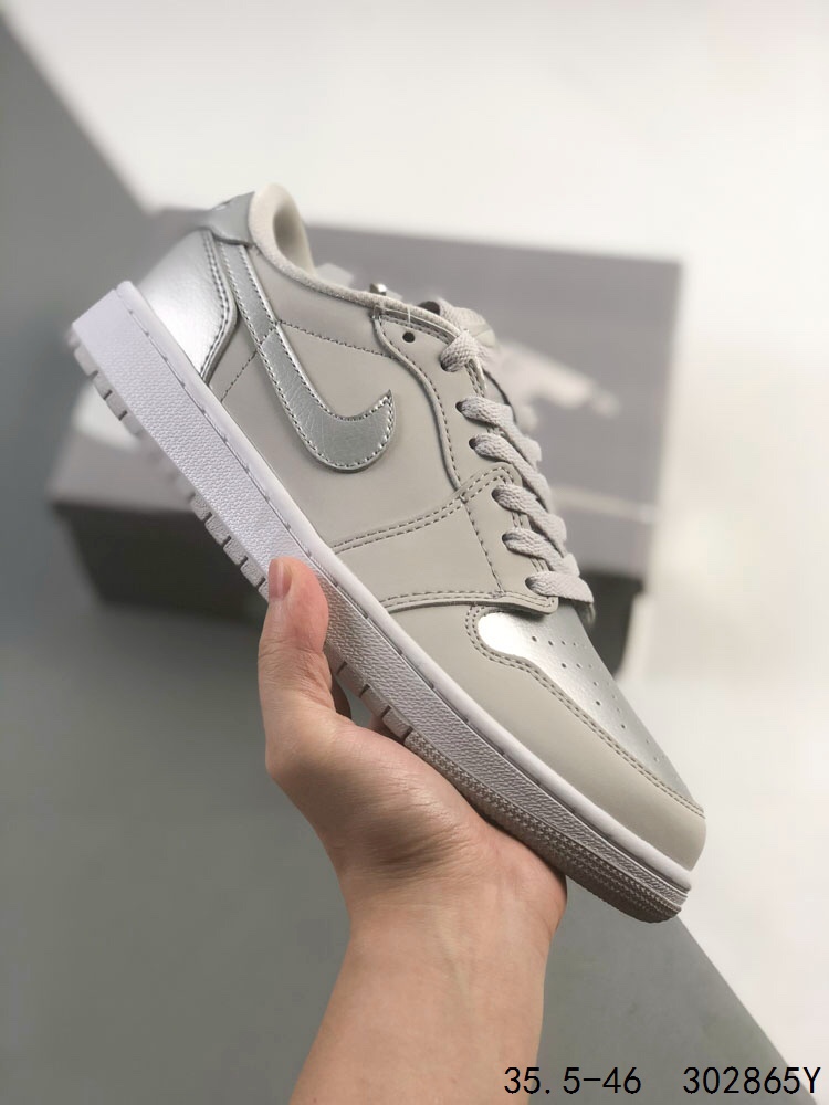 ️ 真标带半码！JordanAir Jordan 1 Low AJ1 WH 乔1 低帮复古文化休闲运动篮球鞋。凭借出色的性能和吸睛的外观， Air Jordan直是风球场和街头的时尚标杆。Air1