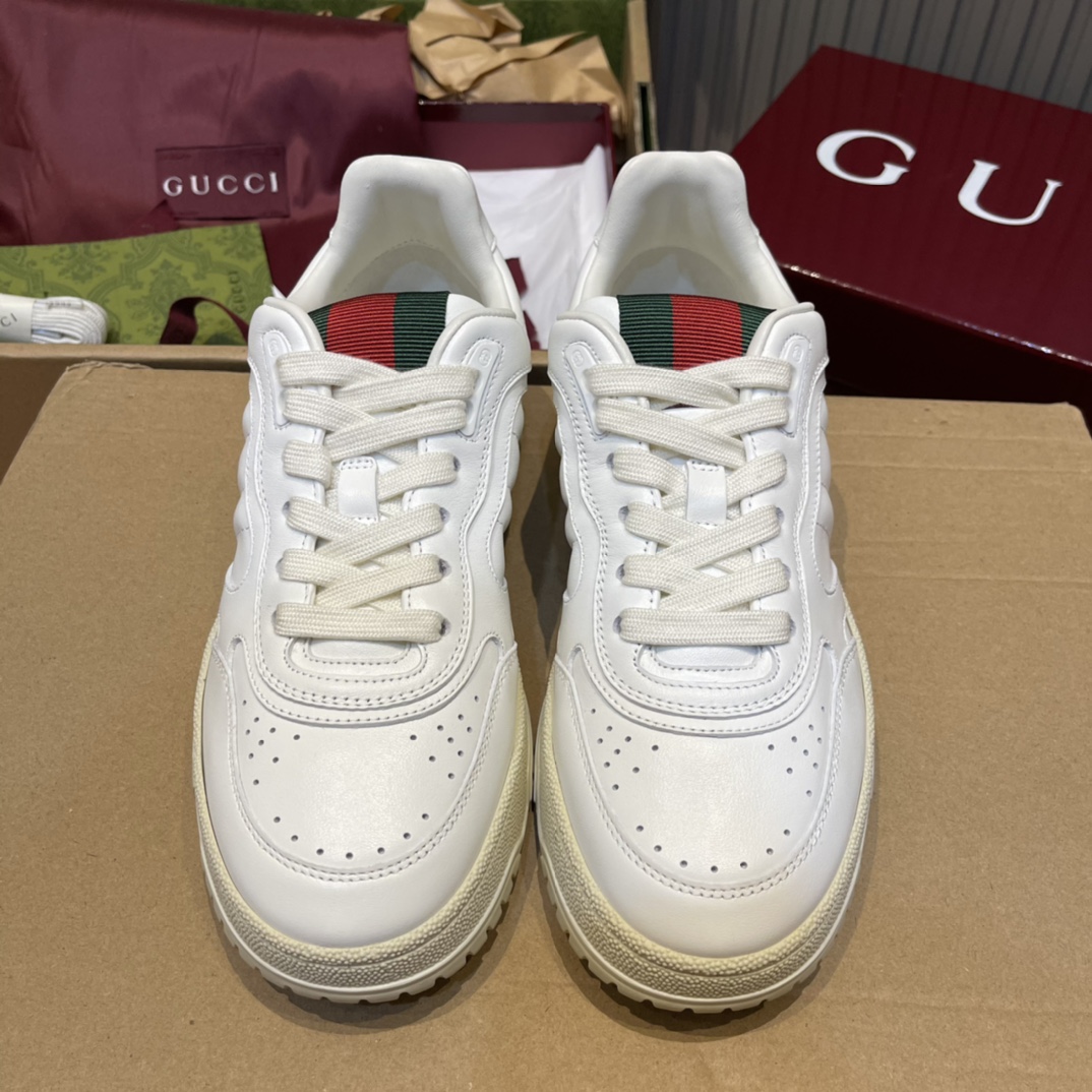GUCCI Re-Web baskets en cuir blanc avec languette à bande web