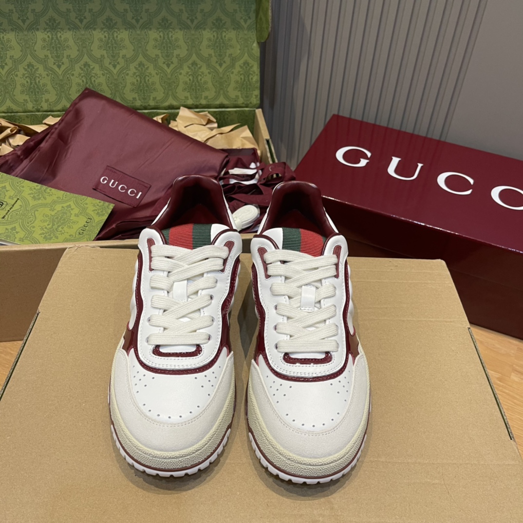 GUCCI Re-Web sneakers en cuir blanc, liseré bordeaux, languette en ruban