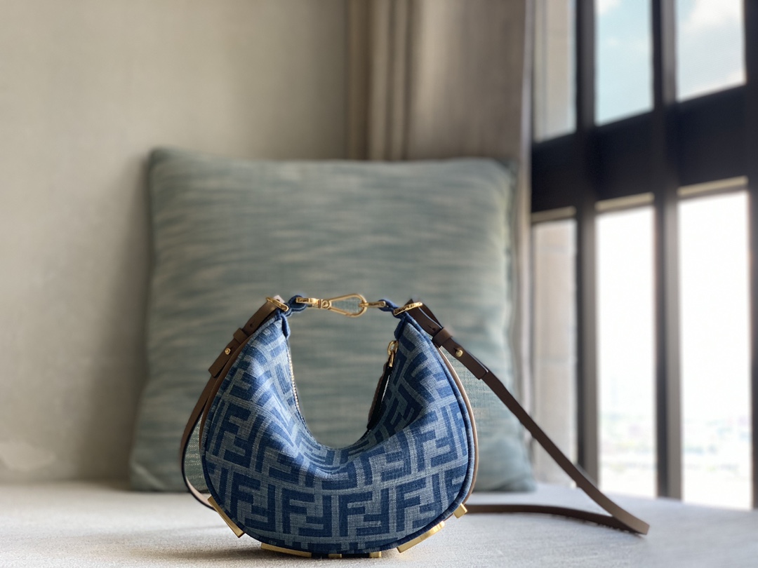 Fendi Official 24 first-release channel products on sale