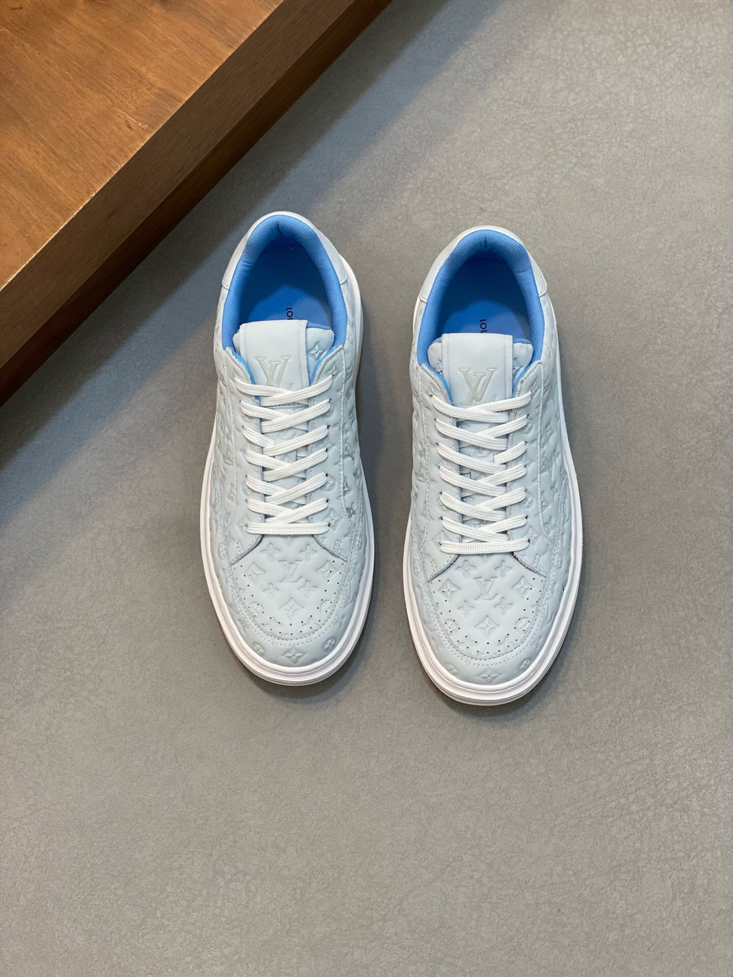 NO:218716,Brand LOUIS VUITTON original color matching code number 38-44 customized 45 price material Louis Vuitton new style casual shoes!  The original single-quality Labon craft upper is made of imported cowhide with cloth breathable mesh inner lining. Simple and atmospheric original LV ultra-light sole, Louis Vuitton, louis vuitton, louis vuitton, louis vuitton, louis vuitton, cowhide19860909品牌LOUIS VUITTON 颜色原版配色 码数38-44定做45 价格 材质路易威登新款 休闲鞋！原单品质拉邦工艺鞋面采用进口牛皮搭配布面透气网布内里版型时尚 简单大气原版LV超轻大底,路易威登,louis vuitton,louis vuitton,louis vuitton,cowhide,Men's shoes