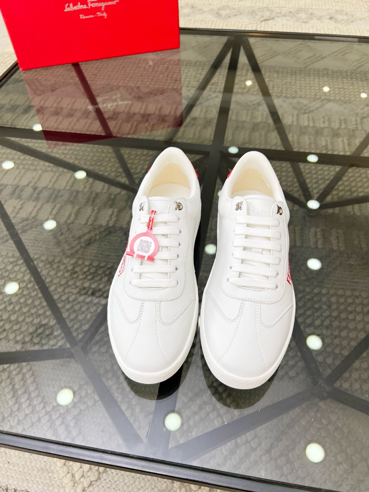 NO:218263,Brand Ferragamo Color original color matching Number 39-44 Custom made 38.45 Price Material Ferragamo New product launch top version Original single quality regular shoe factory fashion trendy upper cowhide making luxury cowhide foot pad original Ferragamo outsole high-end quality worth owning, Ferragamo casual shoes, ferragamo, ferragamo, cowhide19860909品牌Ferragamo 颜色原版配色 码数39-44订做38.45 价格 材质菲拉格慕新品上市顶级版本 原单品质正规鞋厂出品时尚潮流范鞋面牛皮制作奢华牛皮垫脚原版菲拉格慕大底高端品质值得拥有,菲拉格慕 休闲鞋,ferragamo,ferragamo,cowhide,Men's shoes