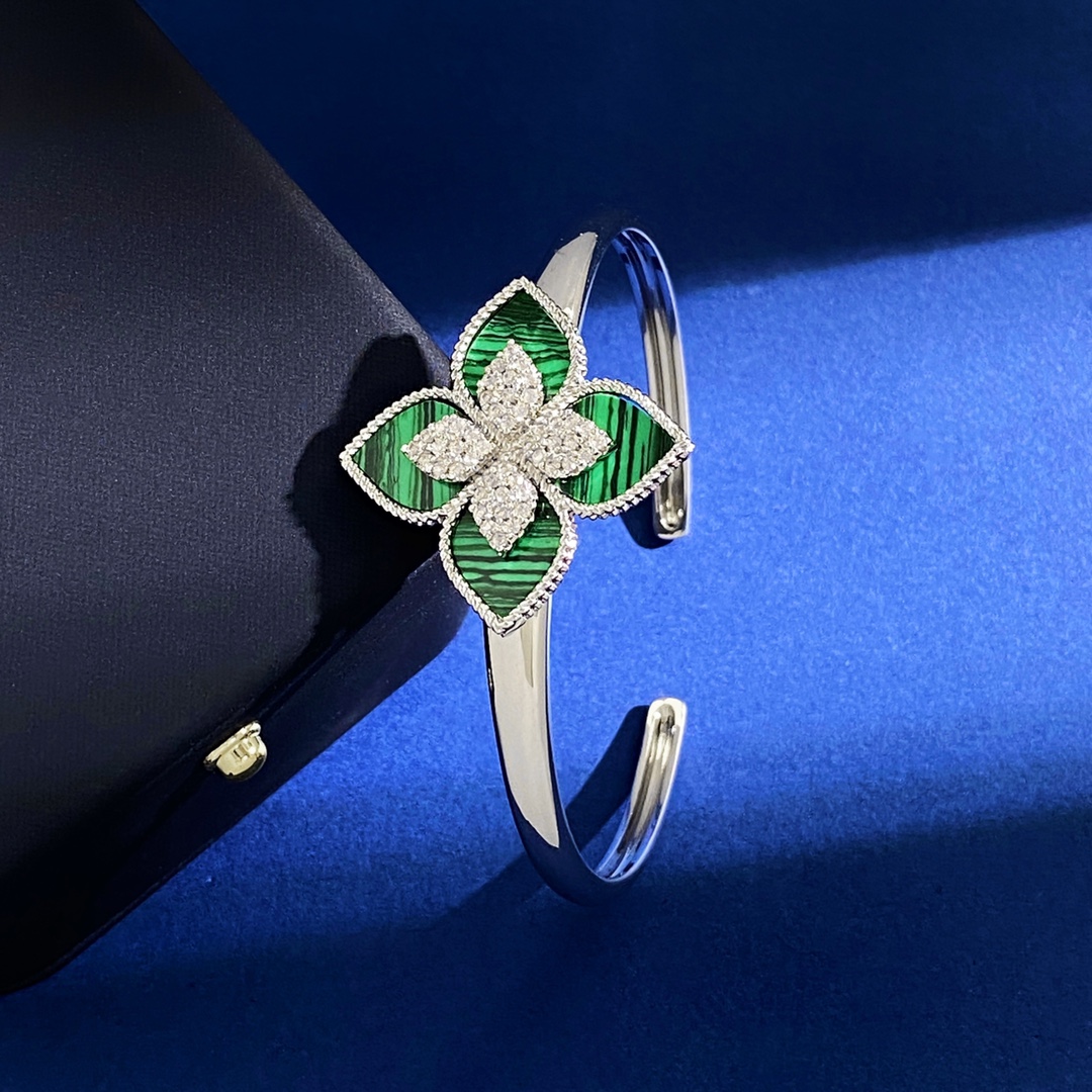 Roberto Coin Four-Carb Bracelets: C-Shaped Silver with Gold Roses. - 图片 6
