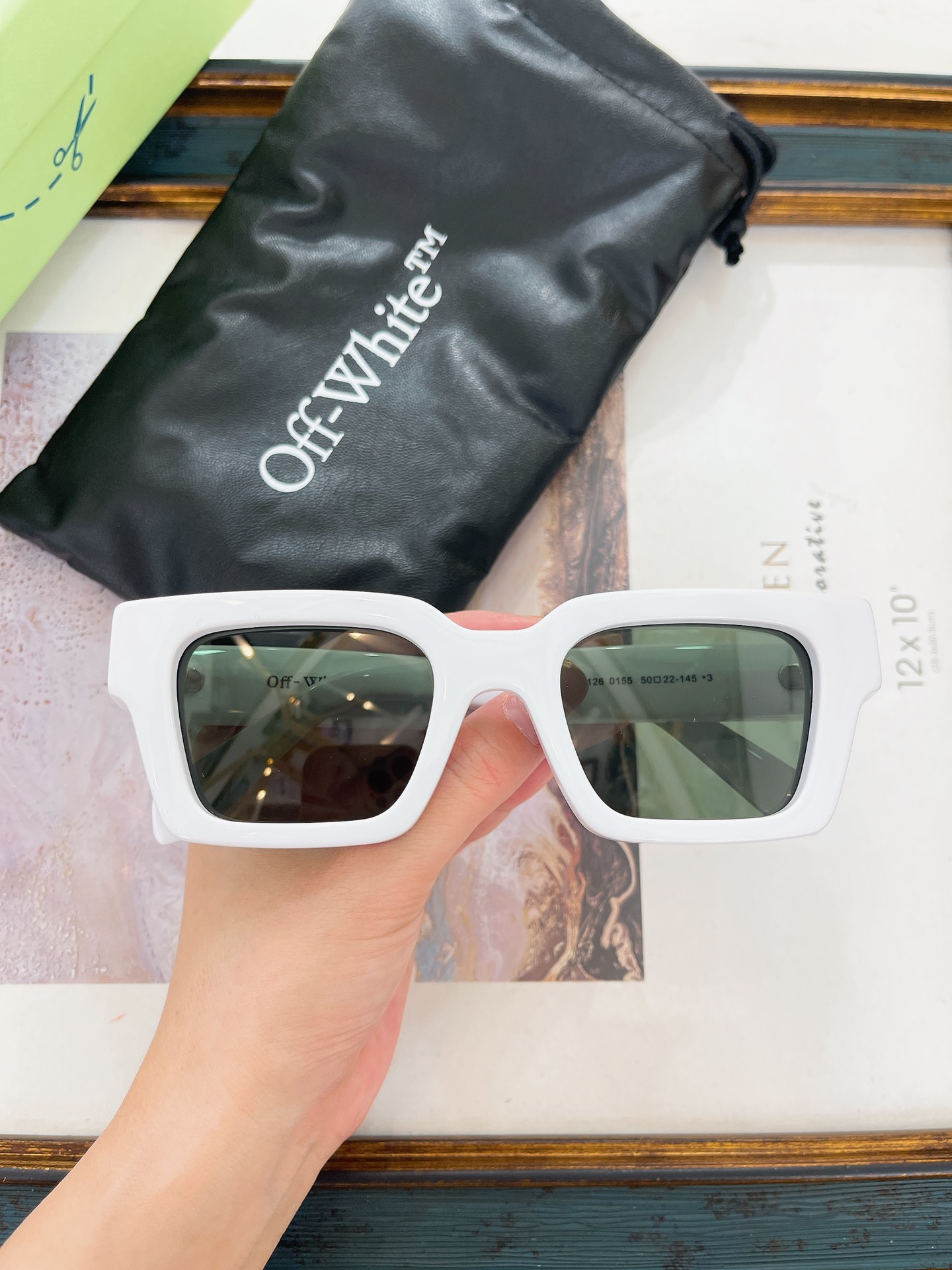 Off-White OFF WHITE太阳眼镜