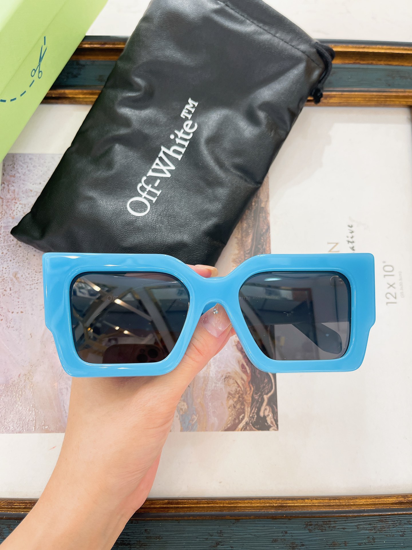 Off-White OFF WHITE太阳眼镜