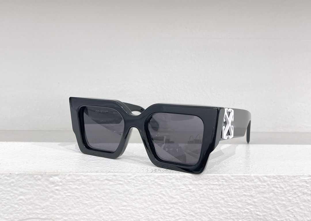 Off-White OFF WHITE太阳眼镜