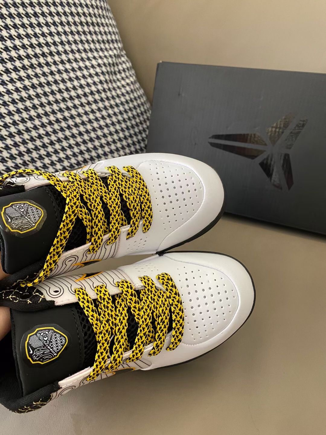 图片[8]-原图直出🌟 NK 科比4代儿童运动篮球鞋👟配色经典，脚感充实，包裹性强👍🏻弹跳效果好😜质感太棒了👏🏻是宝贝的最佳选择✅尺码30 31 32 33 34 35 36 37 38 39 40 41-选品中心